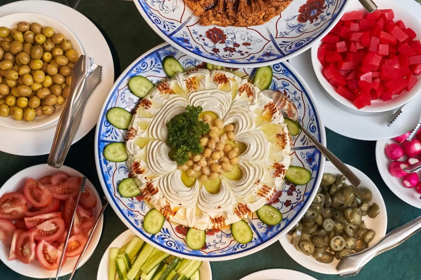 Restaurant/places to eat in Carlton Downtown Hotel