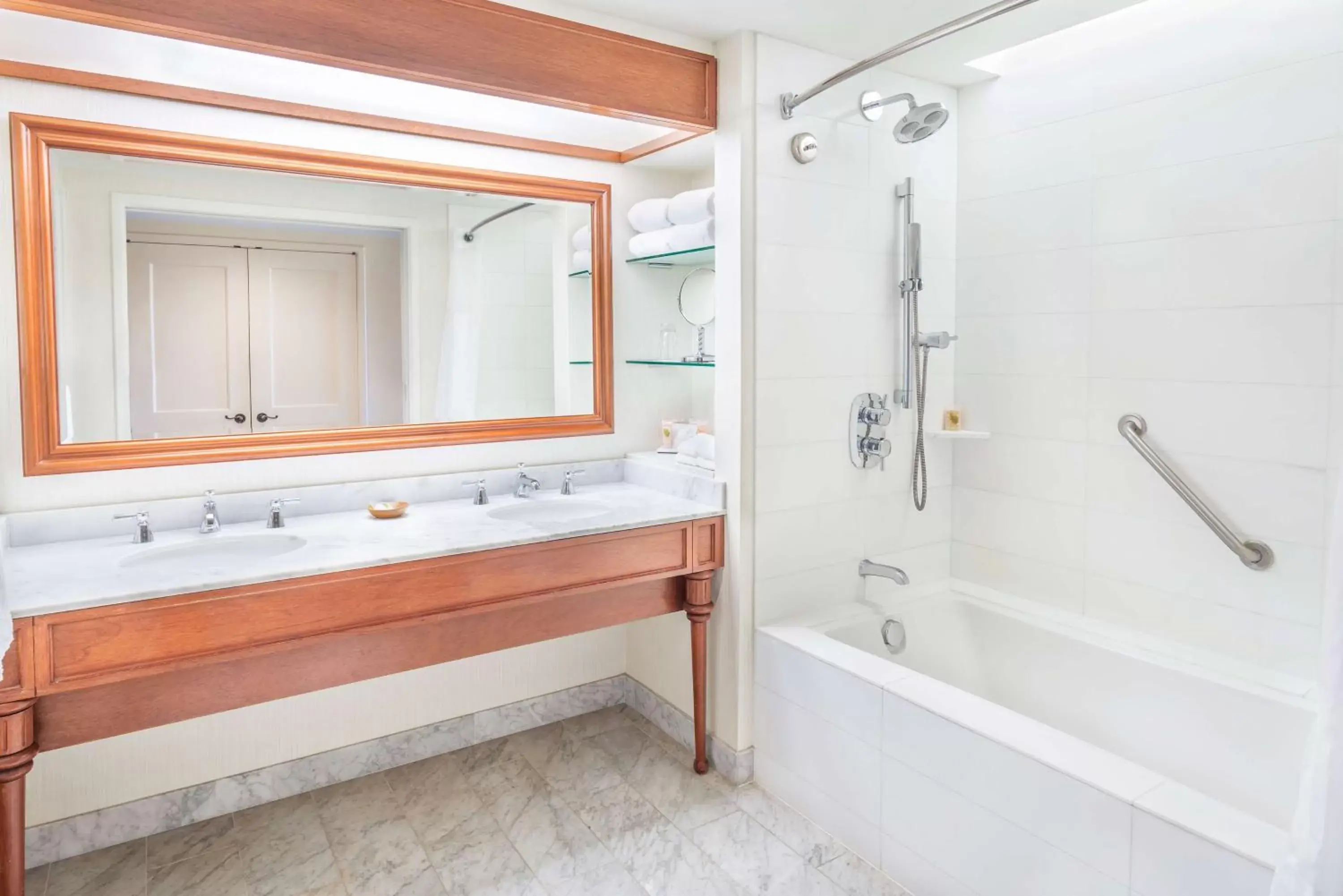 Bathroom in Grand Hyatt Kauai Resort & Spa