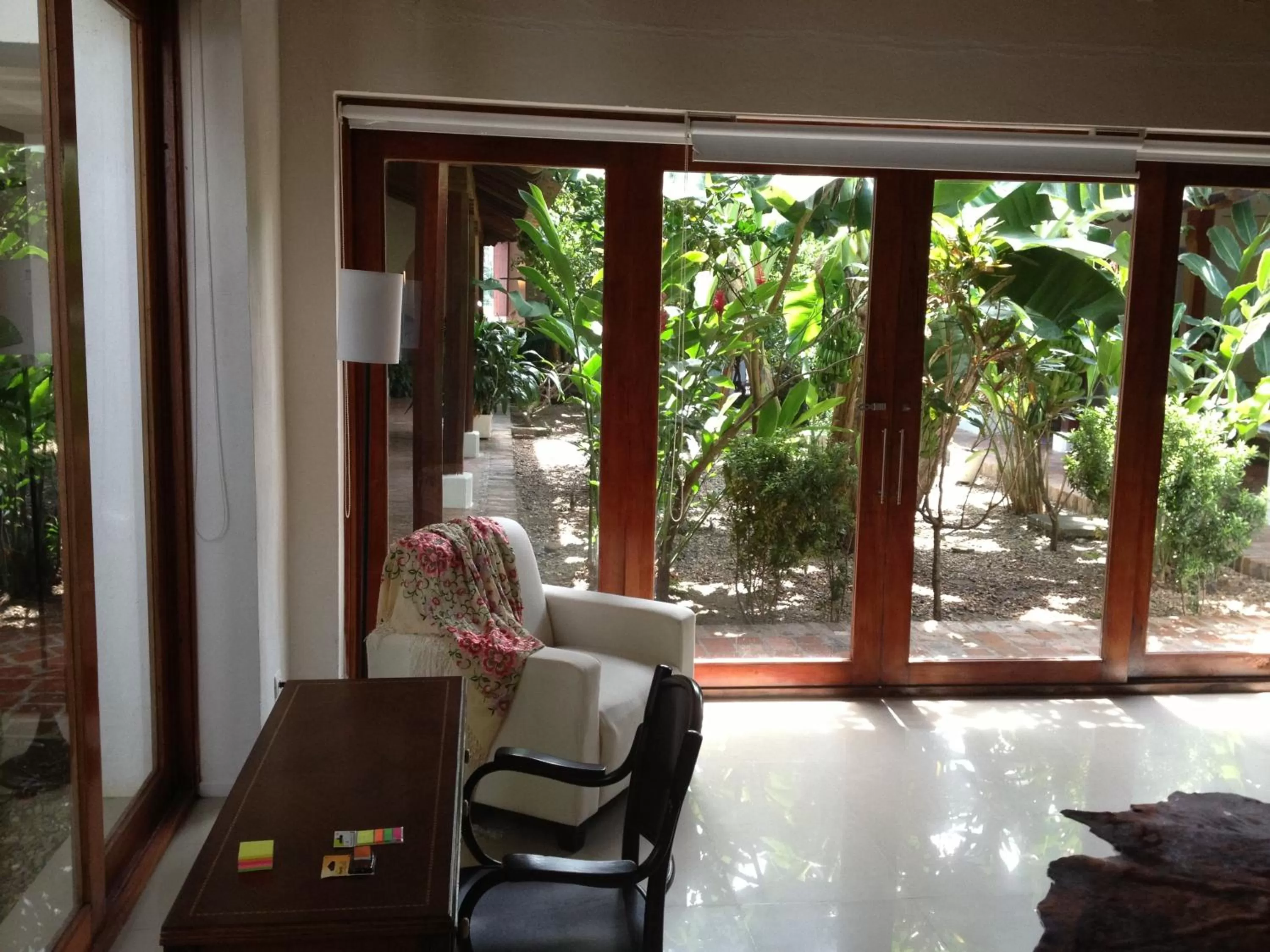 Day in Portal de la Marquesa