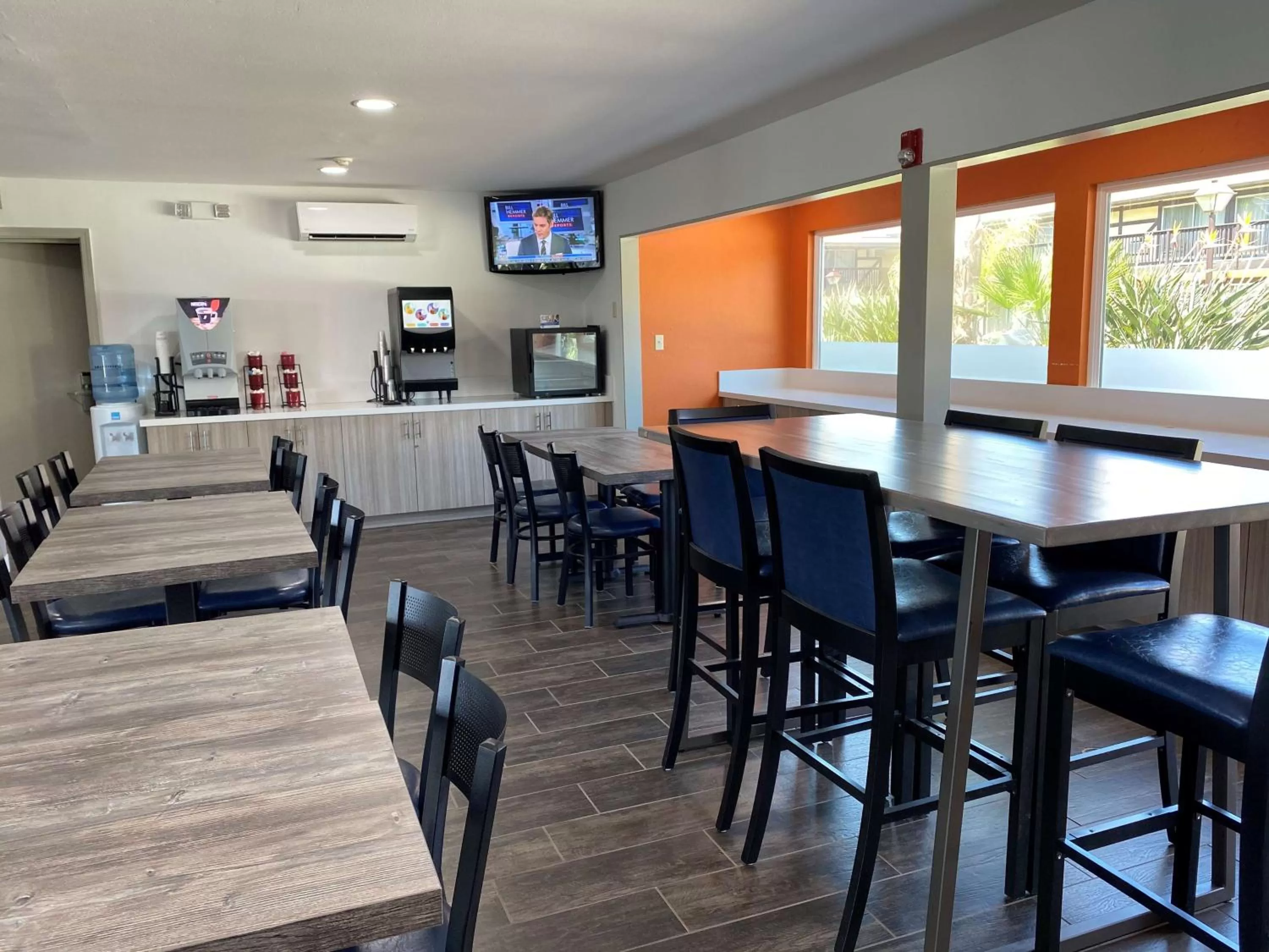 Restaurant/places to eat in Best Western Andersen's Inn