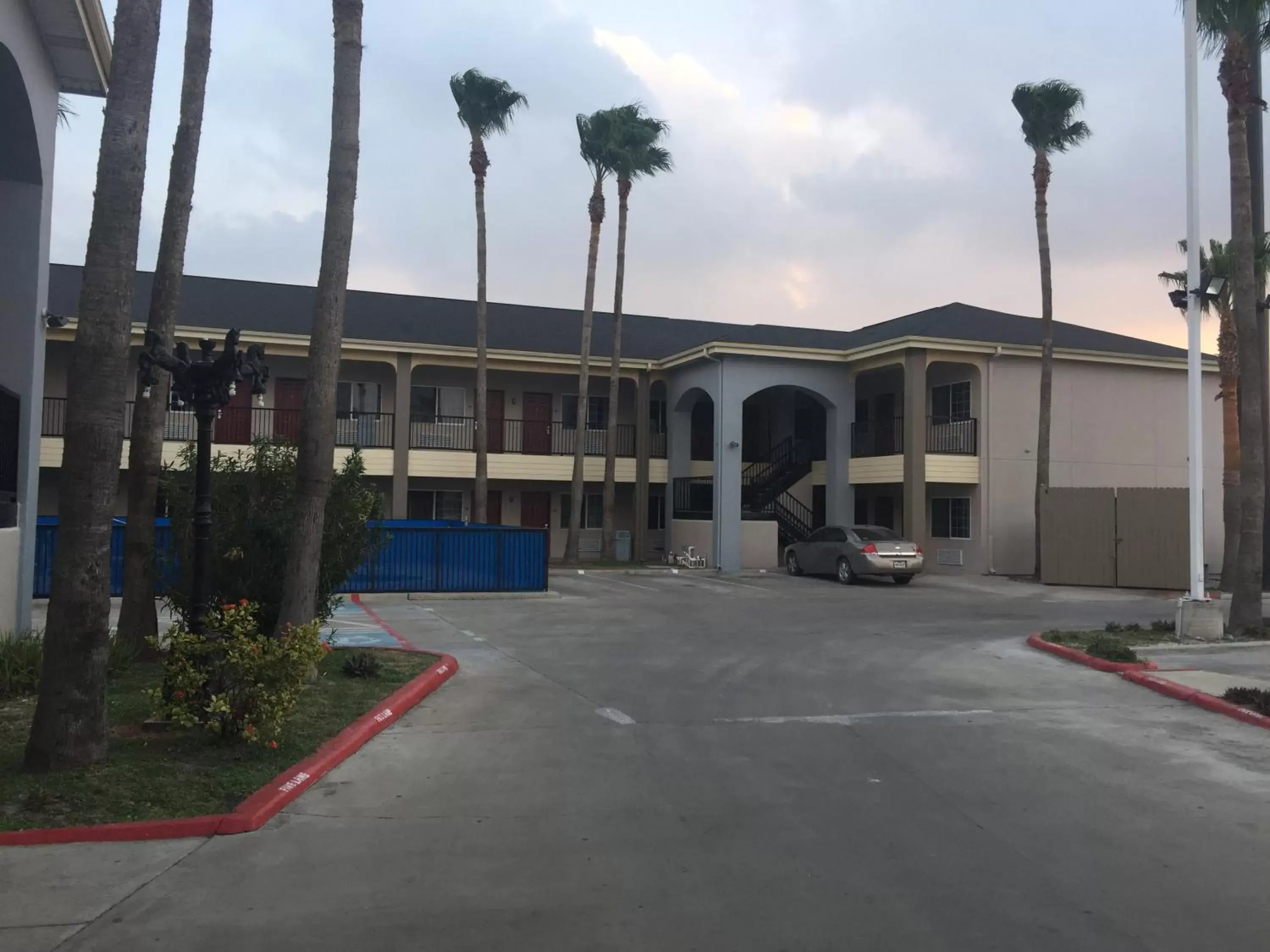 Property building in Texas Inn Downtown McAllen Property building in Texas Inn Downtown McAllen