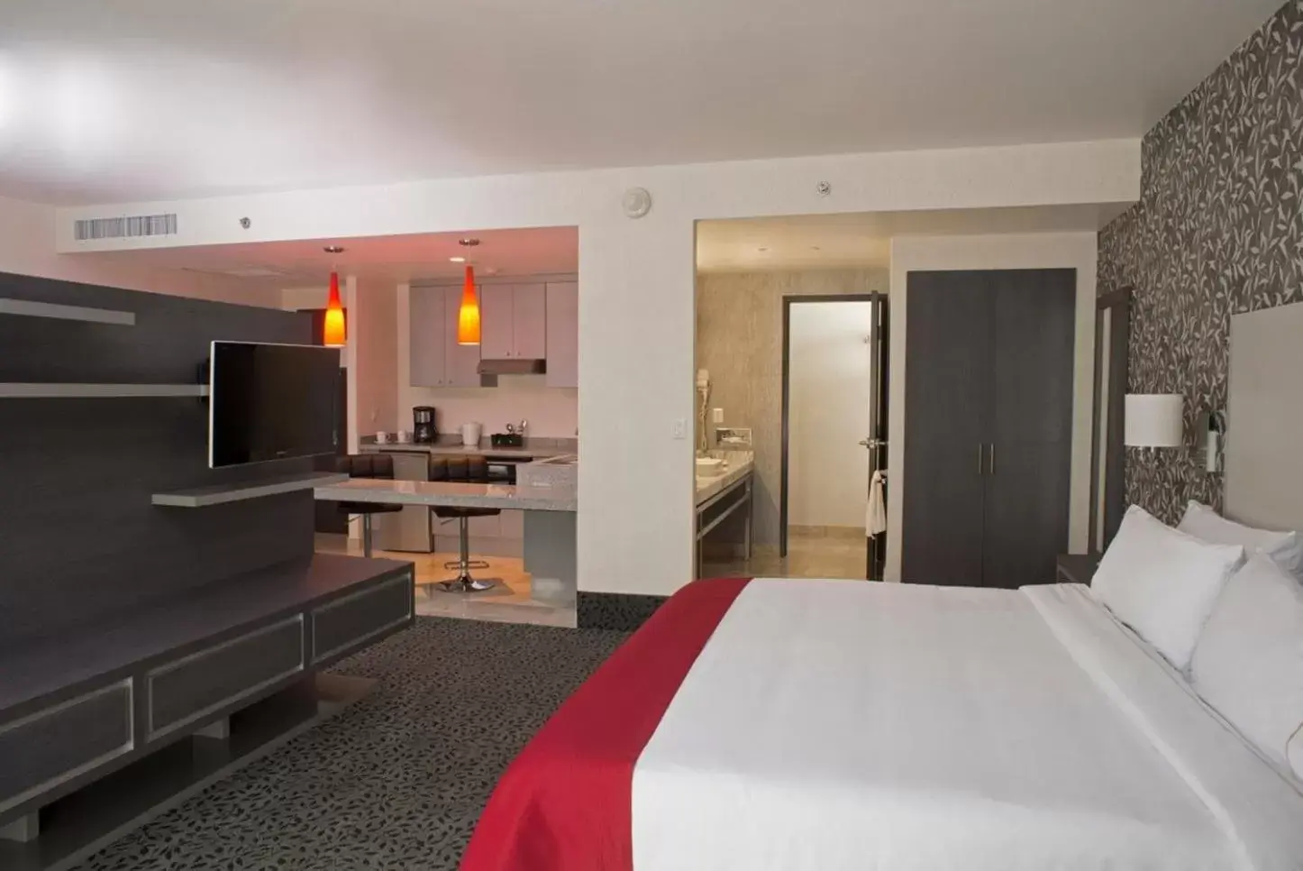 Bedroom in Holiday Inn Express & Suites Queretaro, an IHG Hotel