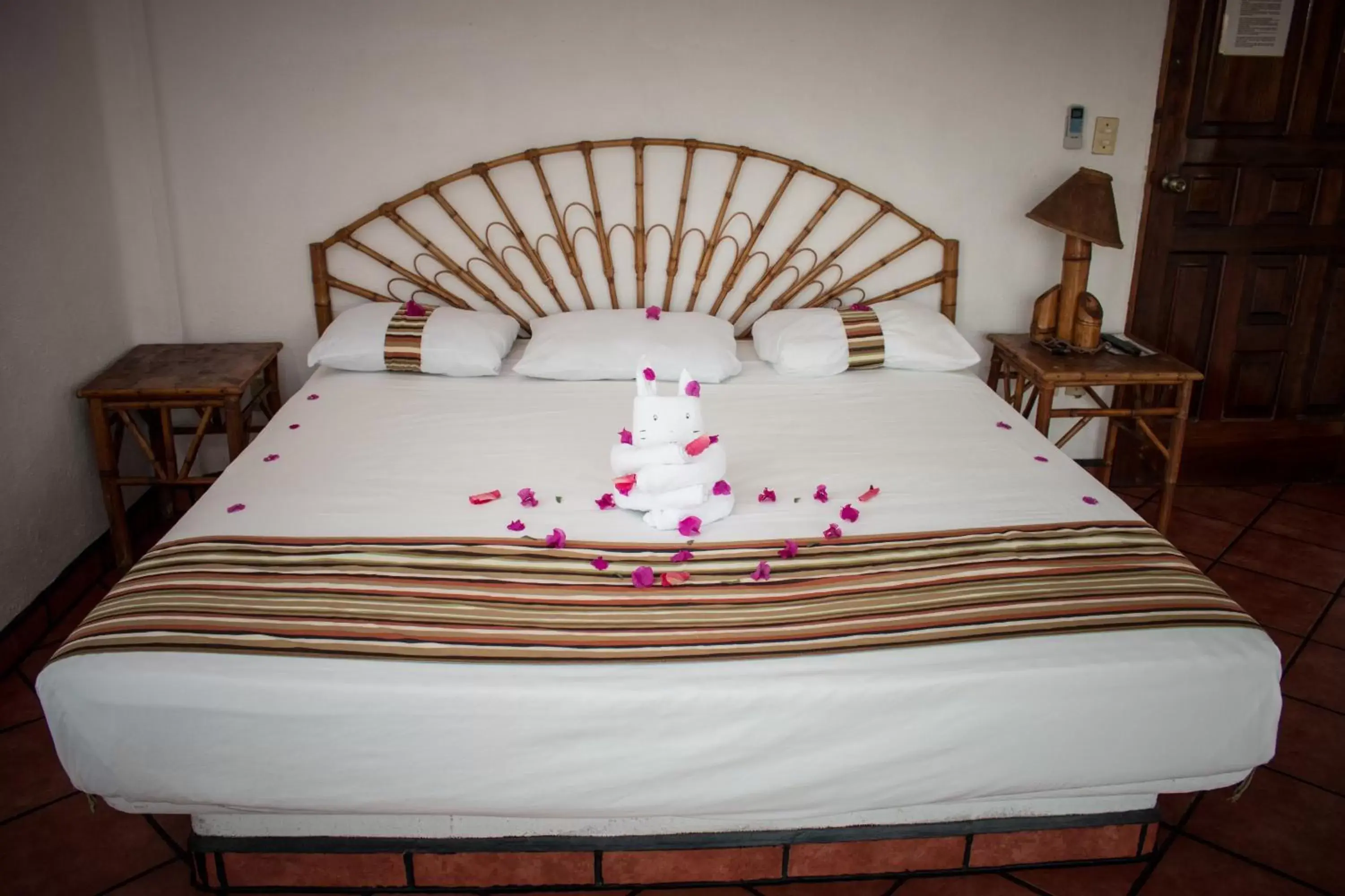 Bed, Room Photo in Villas El Morro