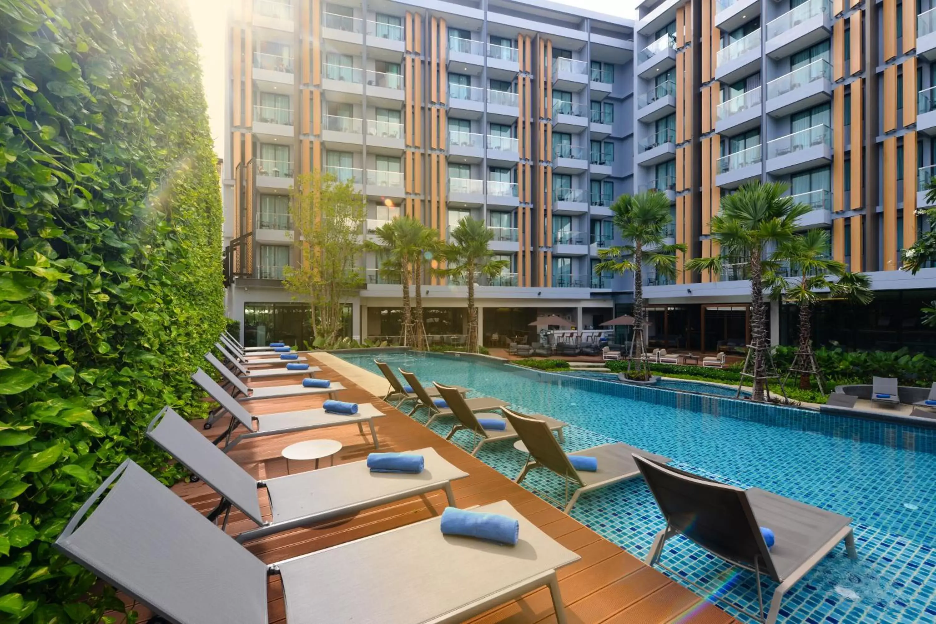 Swimming Pool in Hotel Amber Pattaya