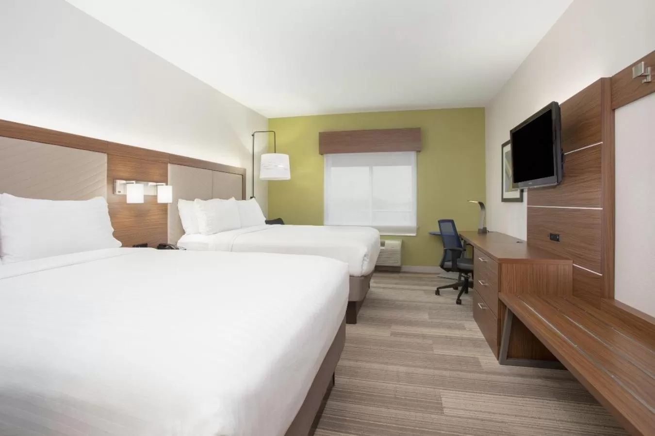 Bed in Holiday Inn Express & Suites Amarillo by IHG