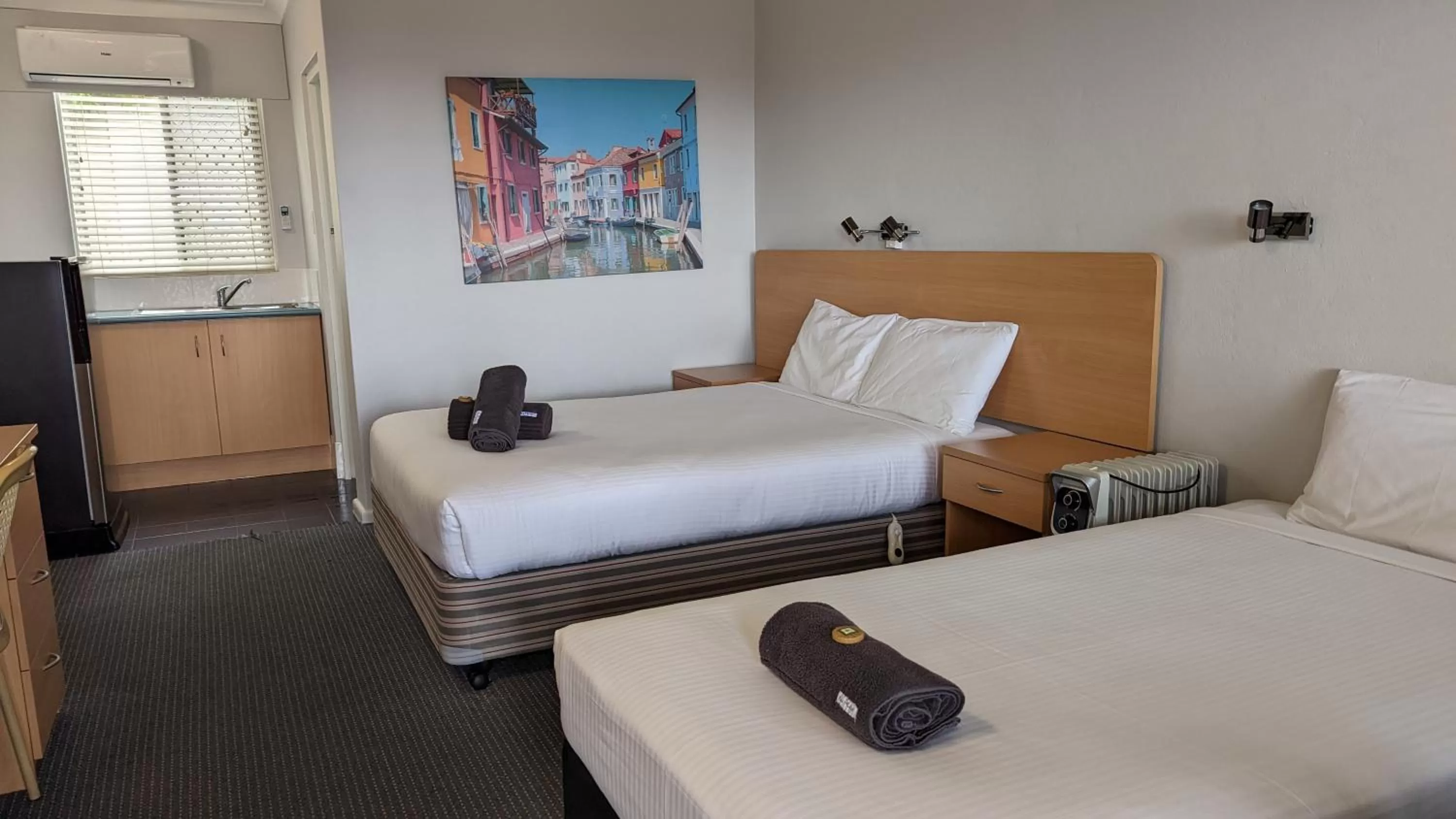 Bedroom, Bed in Armidale Inn