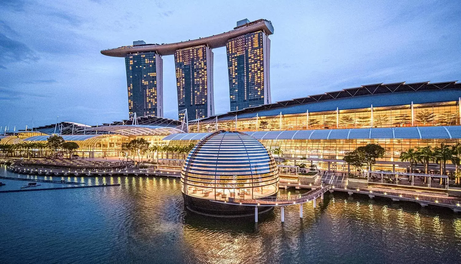 Property building in Marina Bay Sands