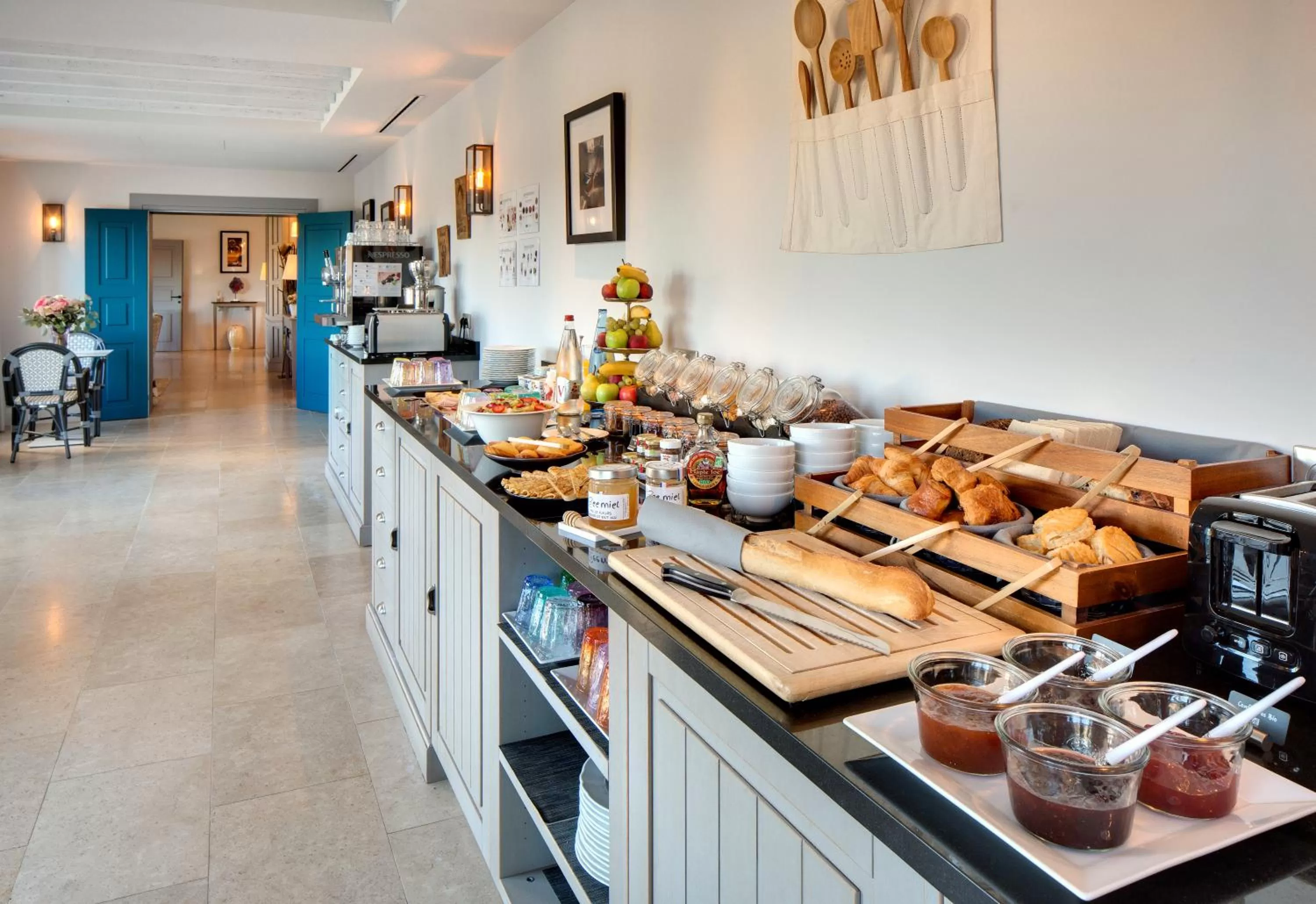 Breakfast in La Bastide de Biot