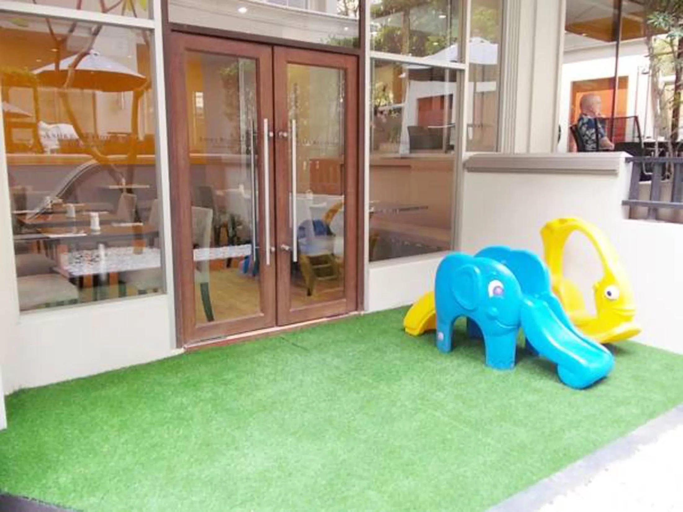 Children play ground in Asoke Residence Sukhumvit by UHG