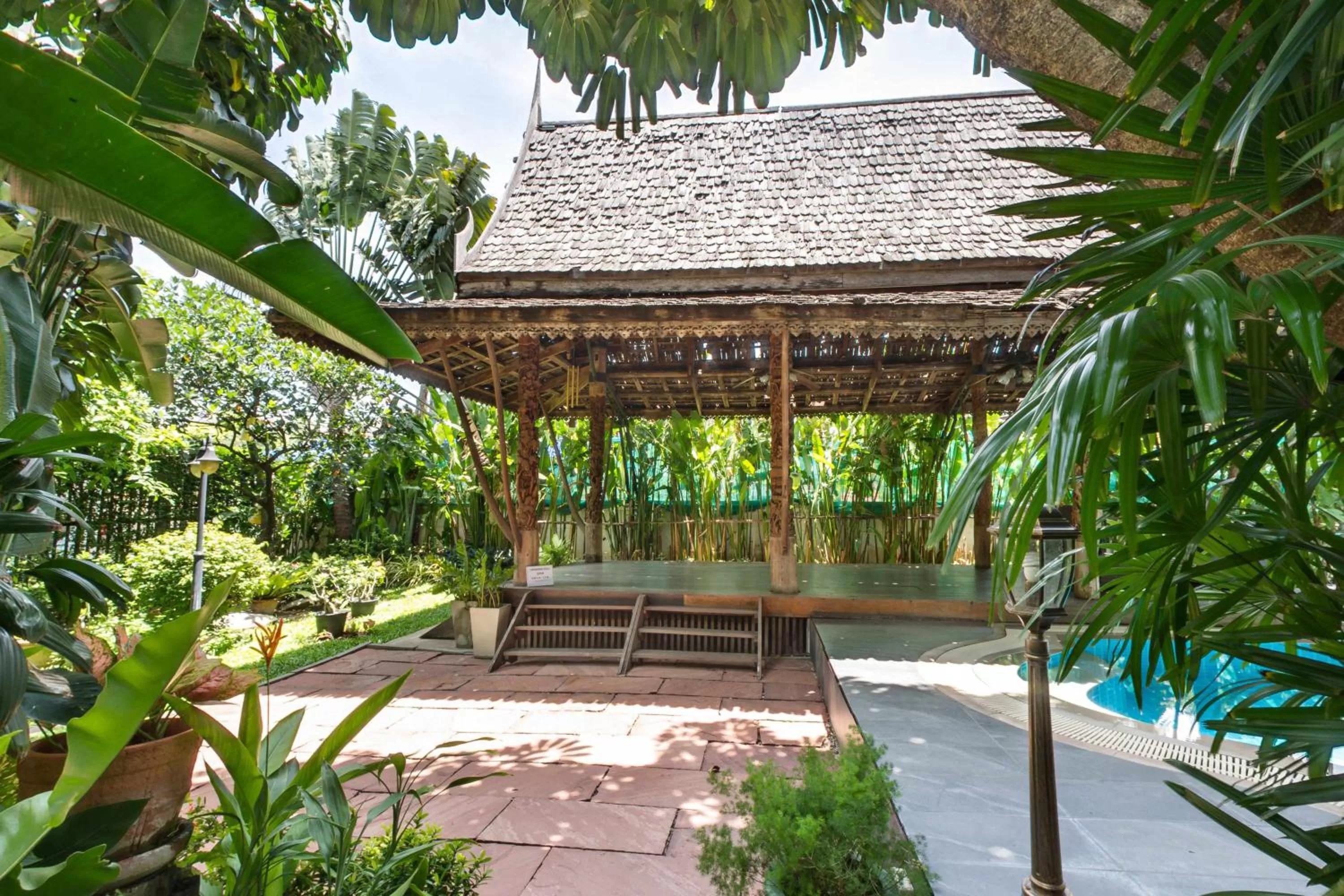 Garden in Charlie House Pin Klao