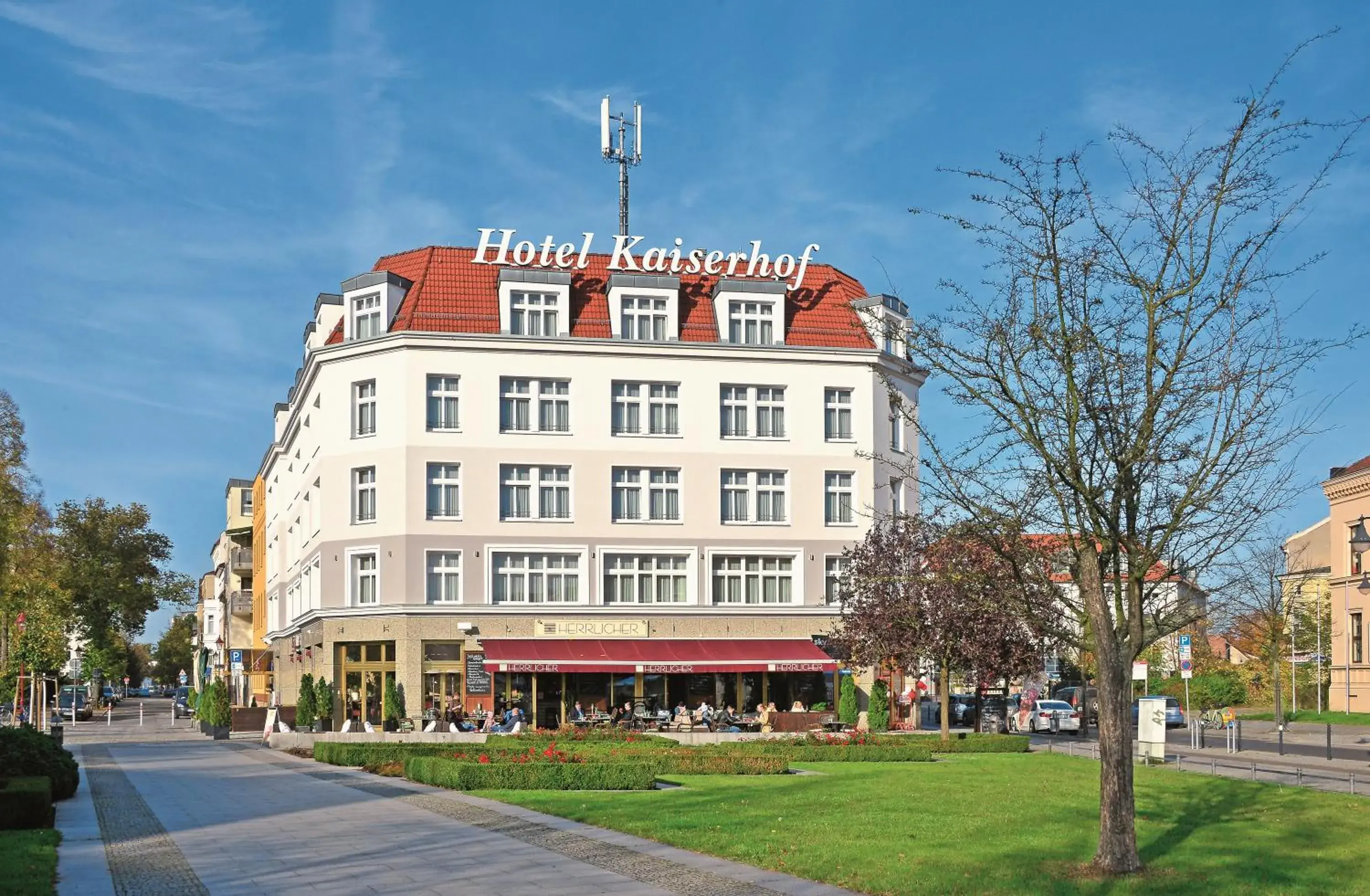 Property Building in Hotel Kaiserhof