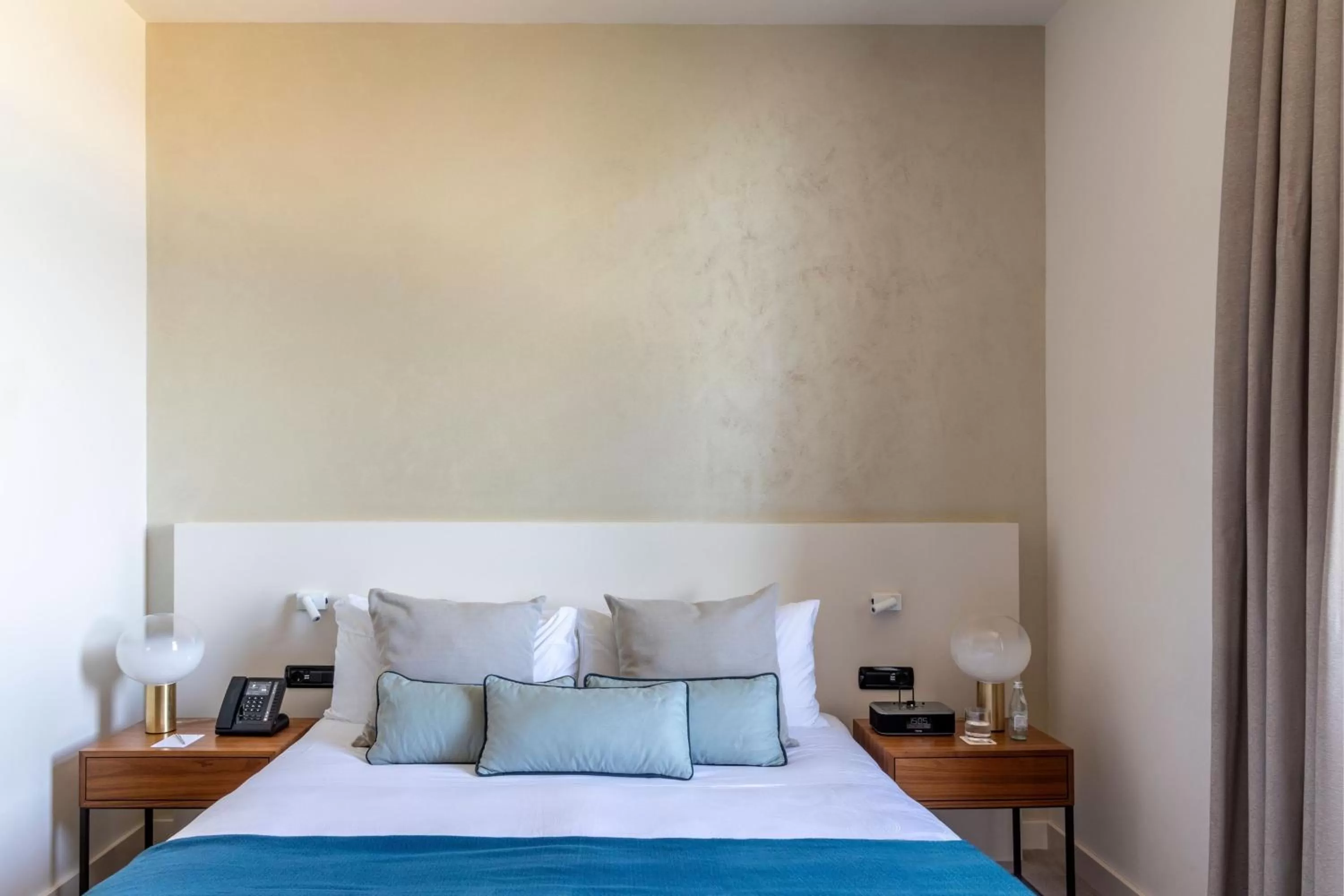 Photo of the whole room, Bed in JW Marriott Venice Resort & Spa