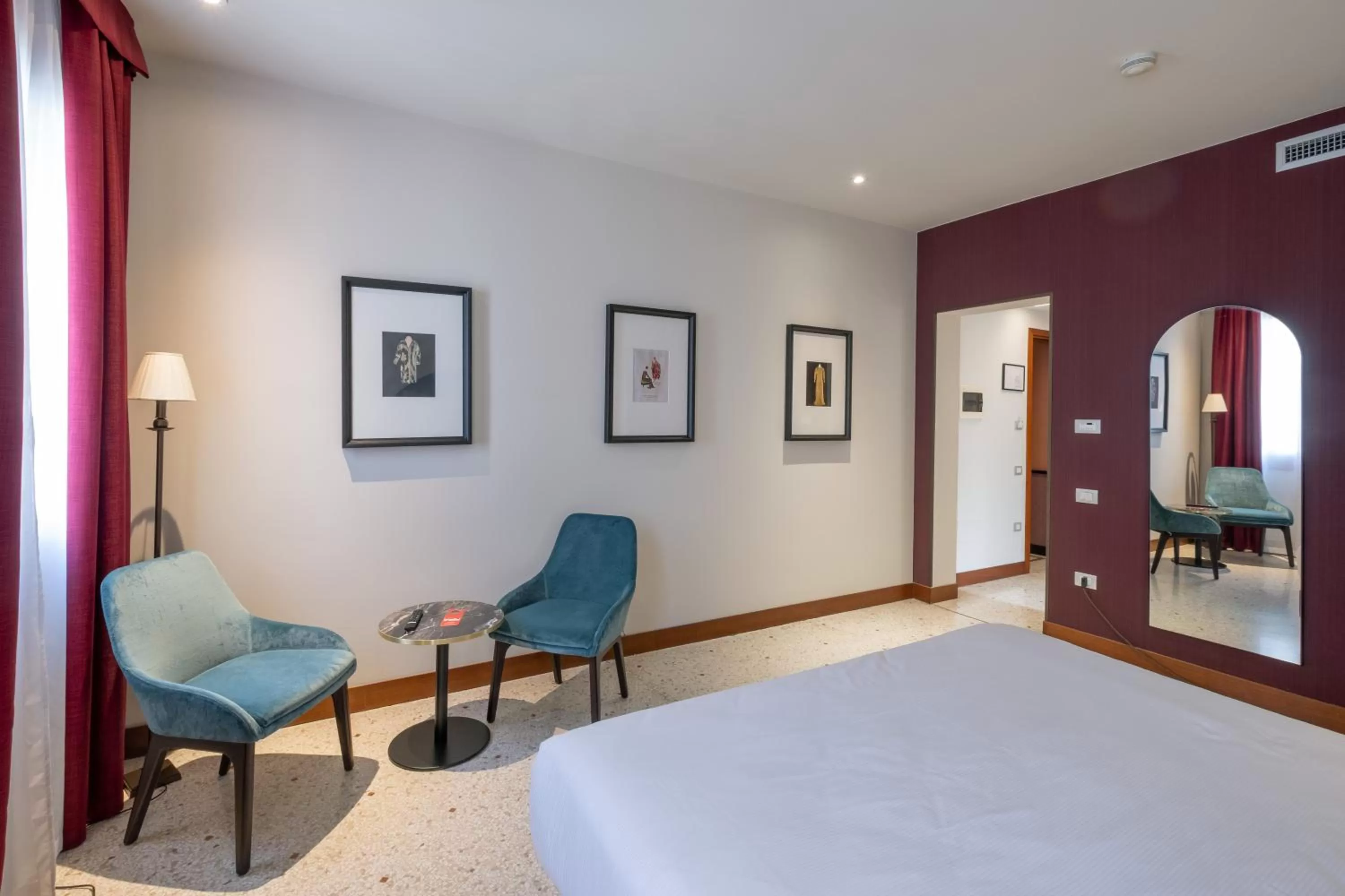 Decorative detail, Bed in Palazzina Fortuny