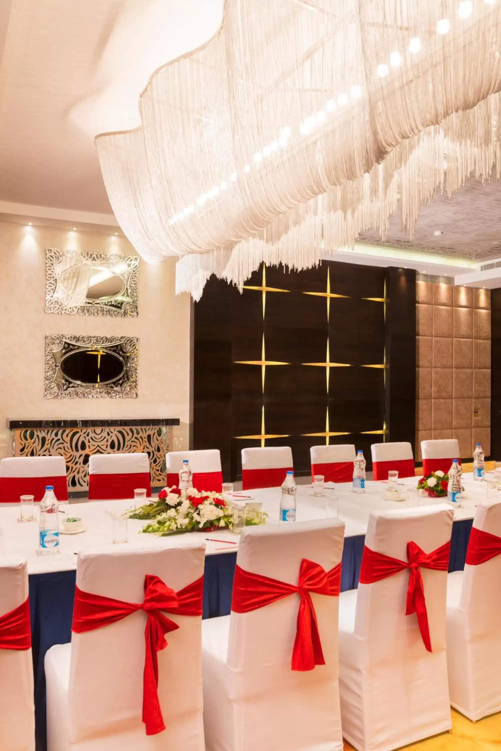 Banquet/Function facilities, Banquet Facilities in Aauris