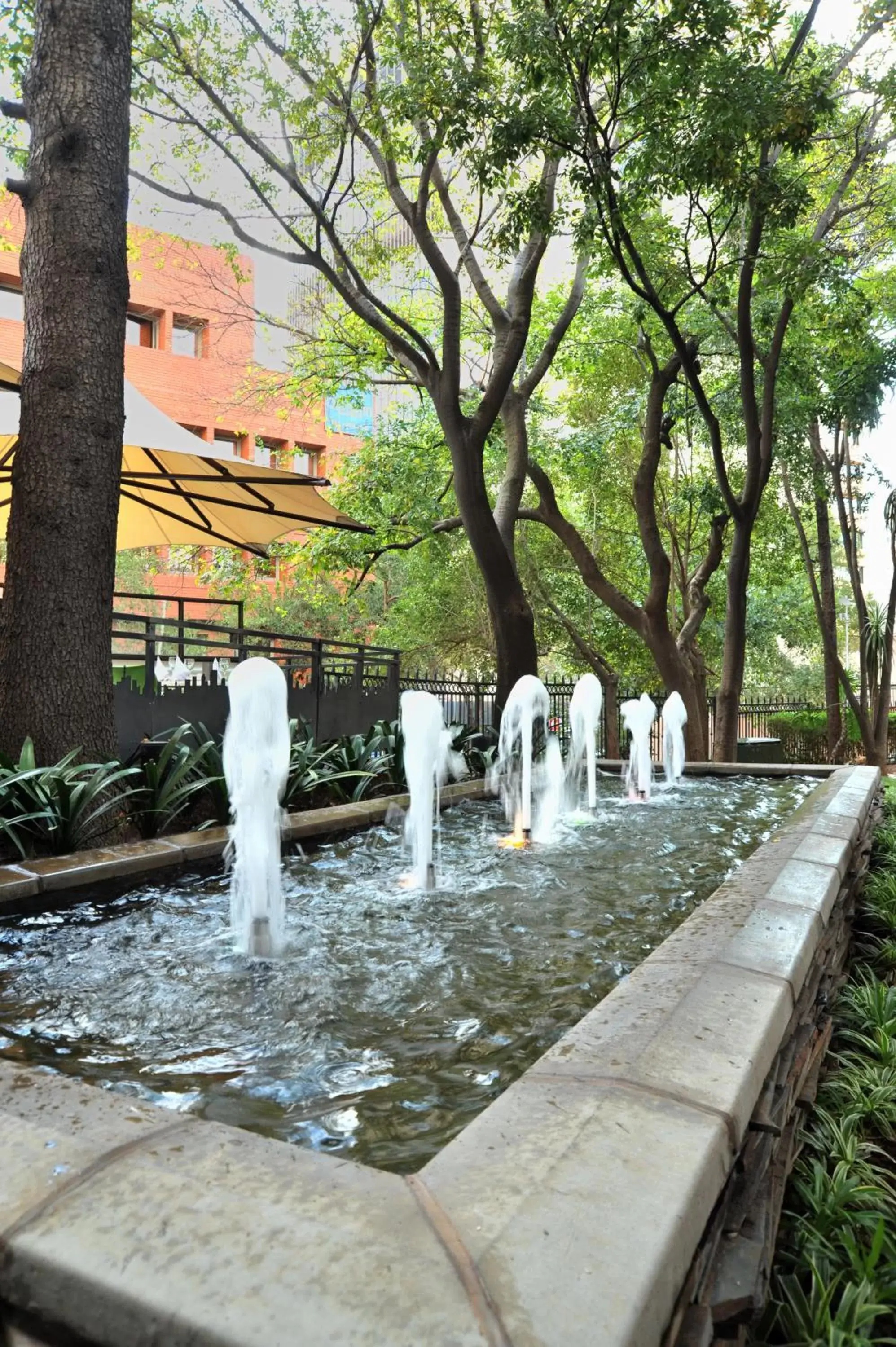 Facade/entrance in ANEW Hotel Parktonian Johannesburg