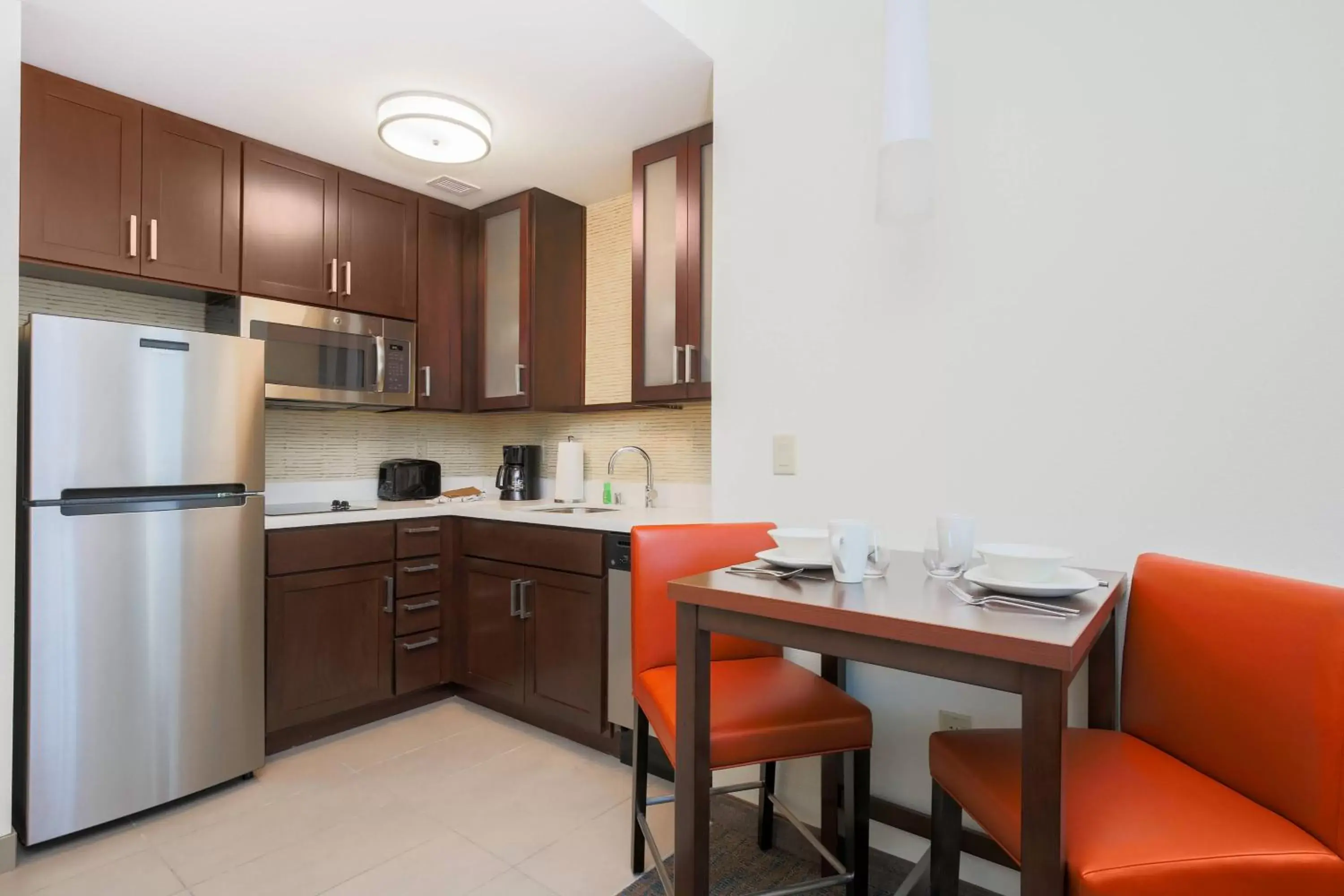 Kitchen or kitchenette, Kitchen/Kitchenette in Residence Inn by Marriott San Jose Airport
