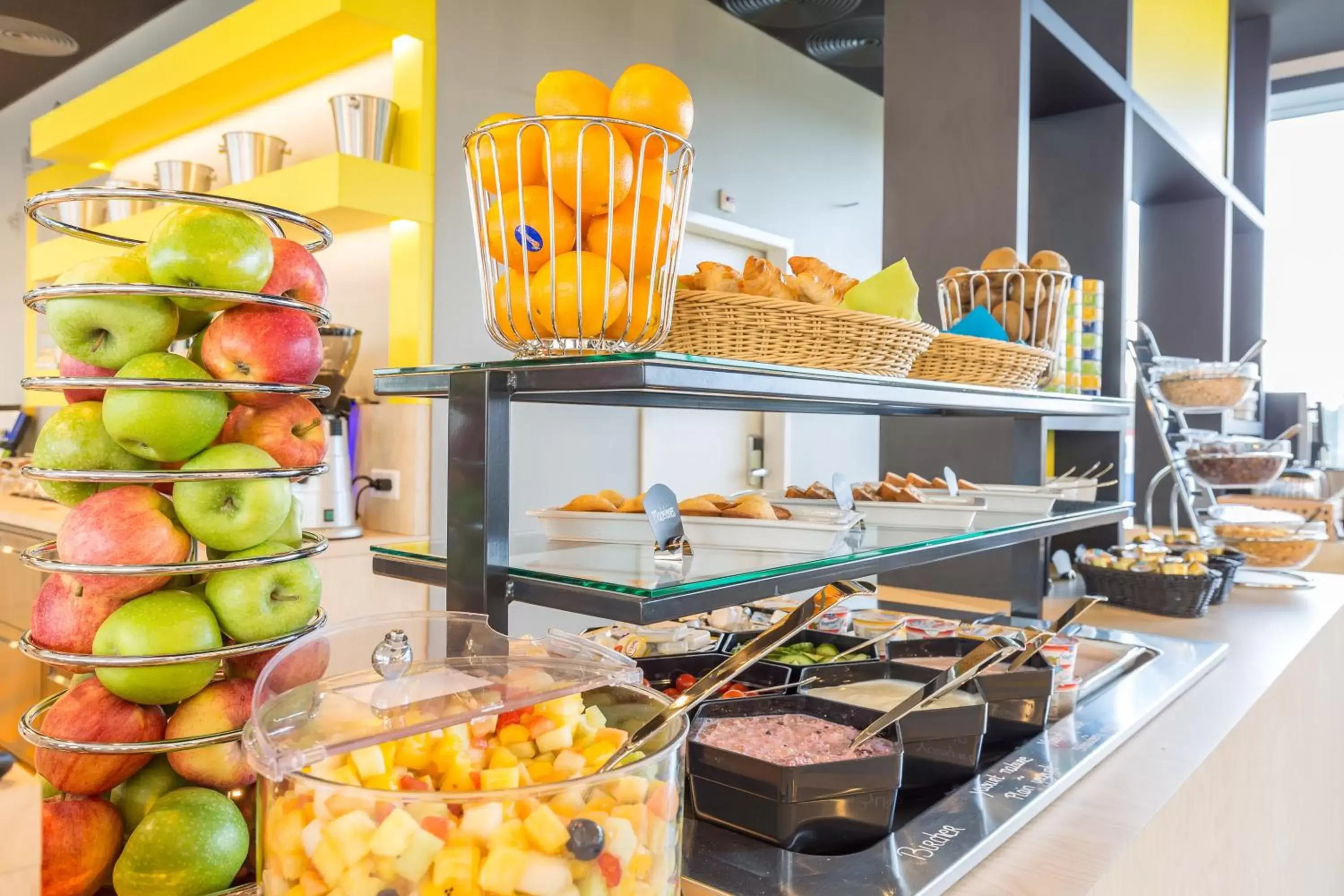 Breakfast in ibis Styles Geneve Palexpo Aeroport Breakfast in ibis Styles Geneve Palexpo Aeroport