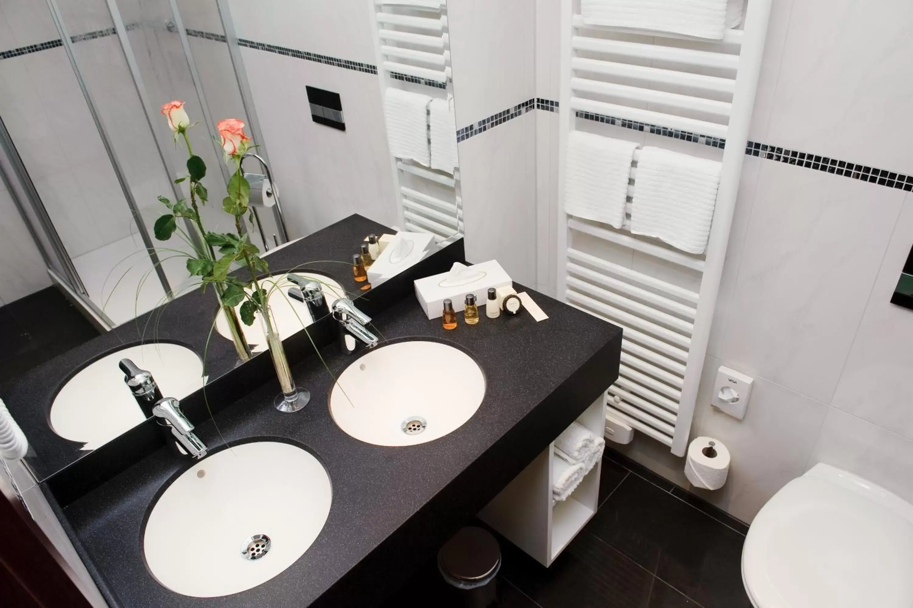 Bathroom in Stadthotel Stern
