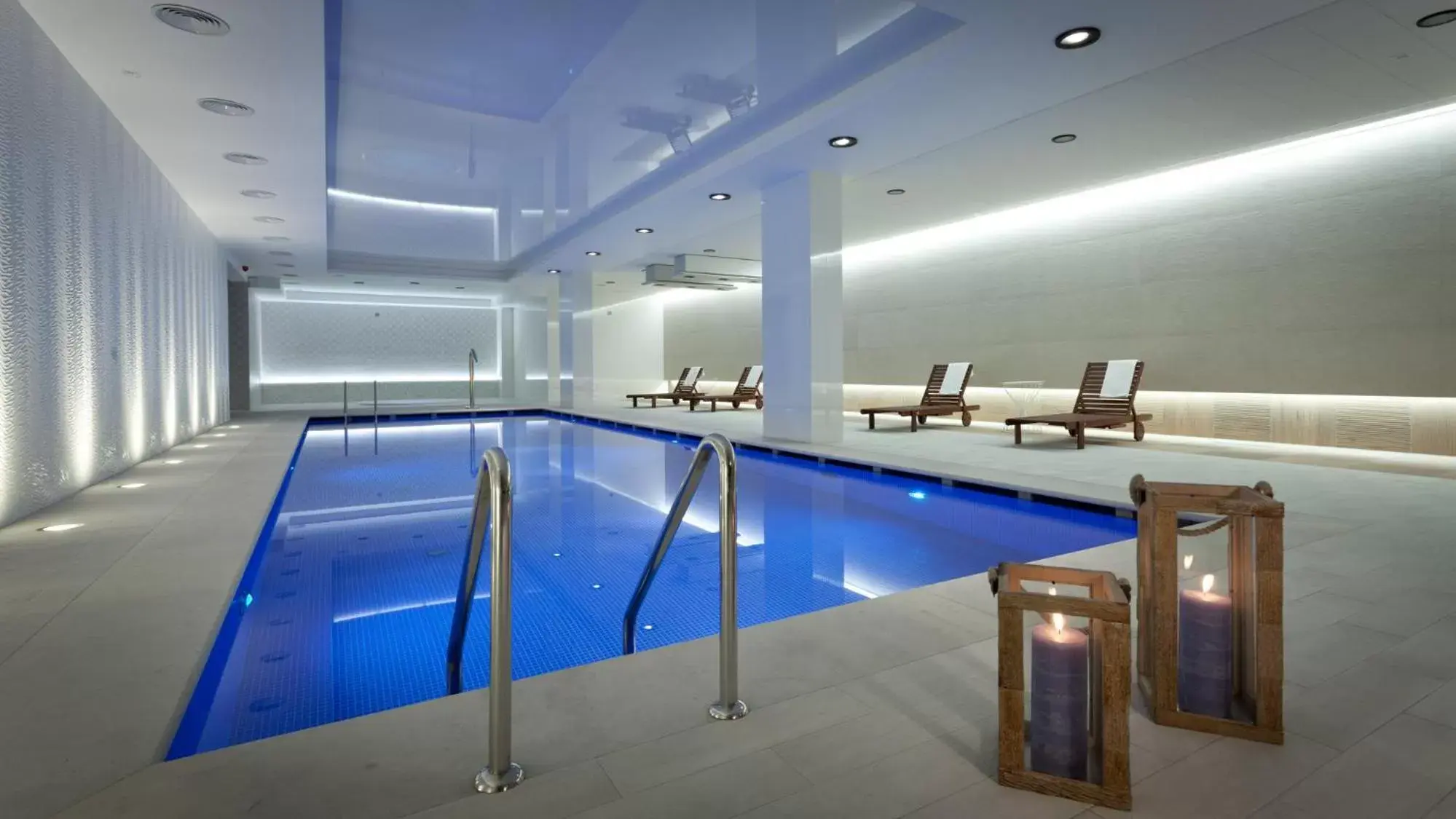 Swimming pool in Relais & Châteaux Hotel Quadrille - Adults Only Swimming pool in Relais & Châteaux Hotel Quadrille - Adults Only