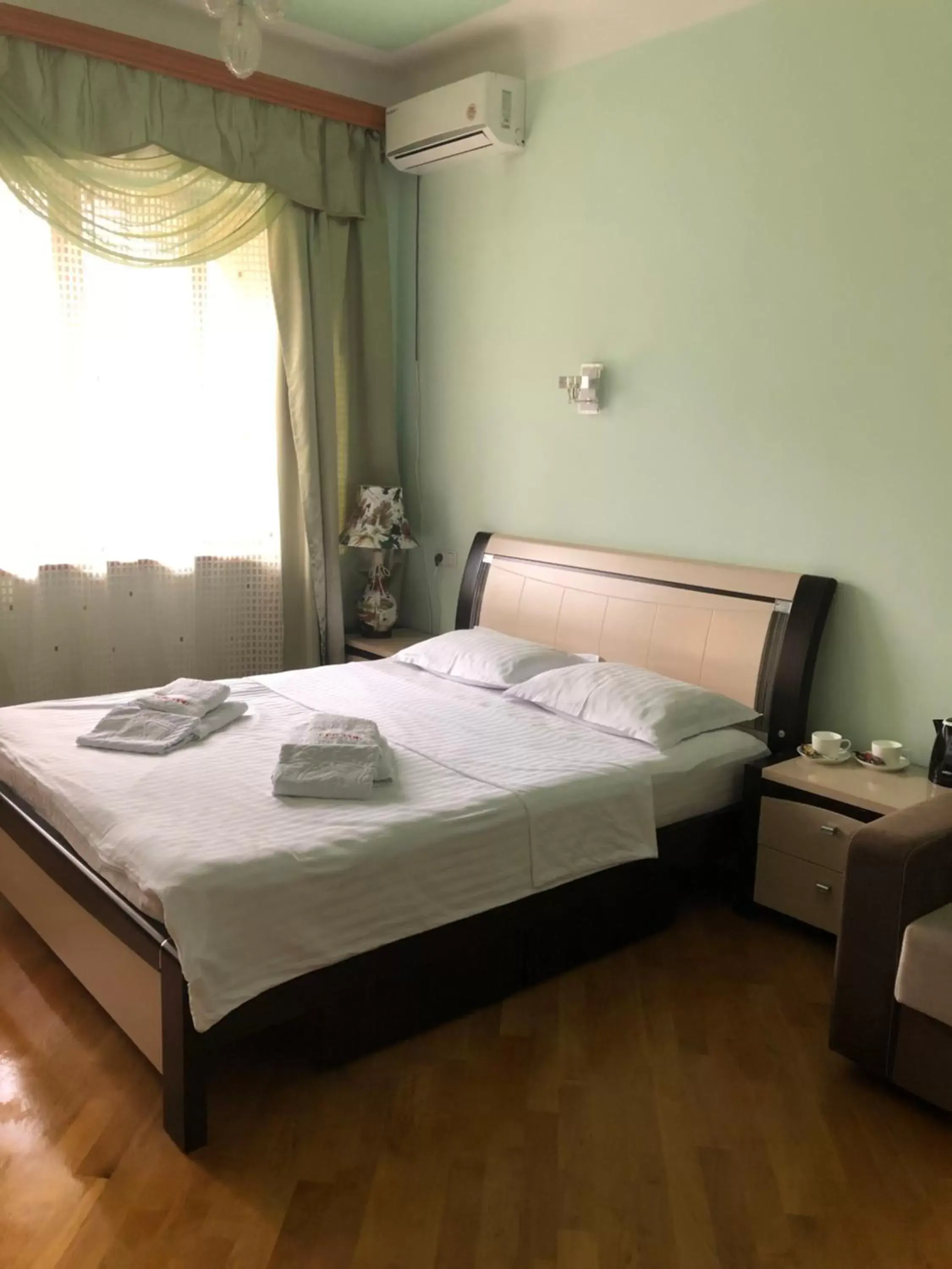 Bed in Hotel For You Bed in Hotel For You