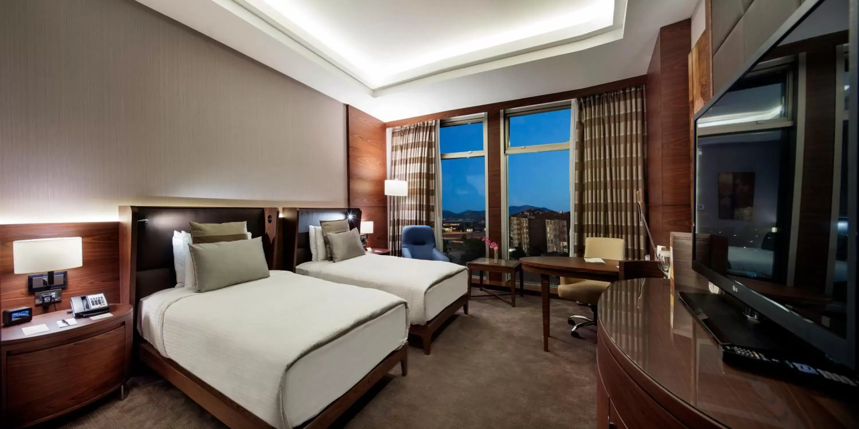 Bed in Movenpick Hotel Malatya