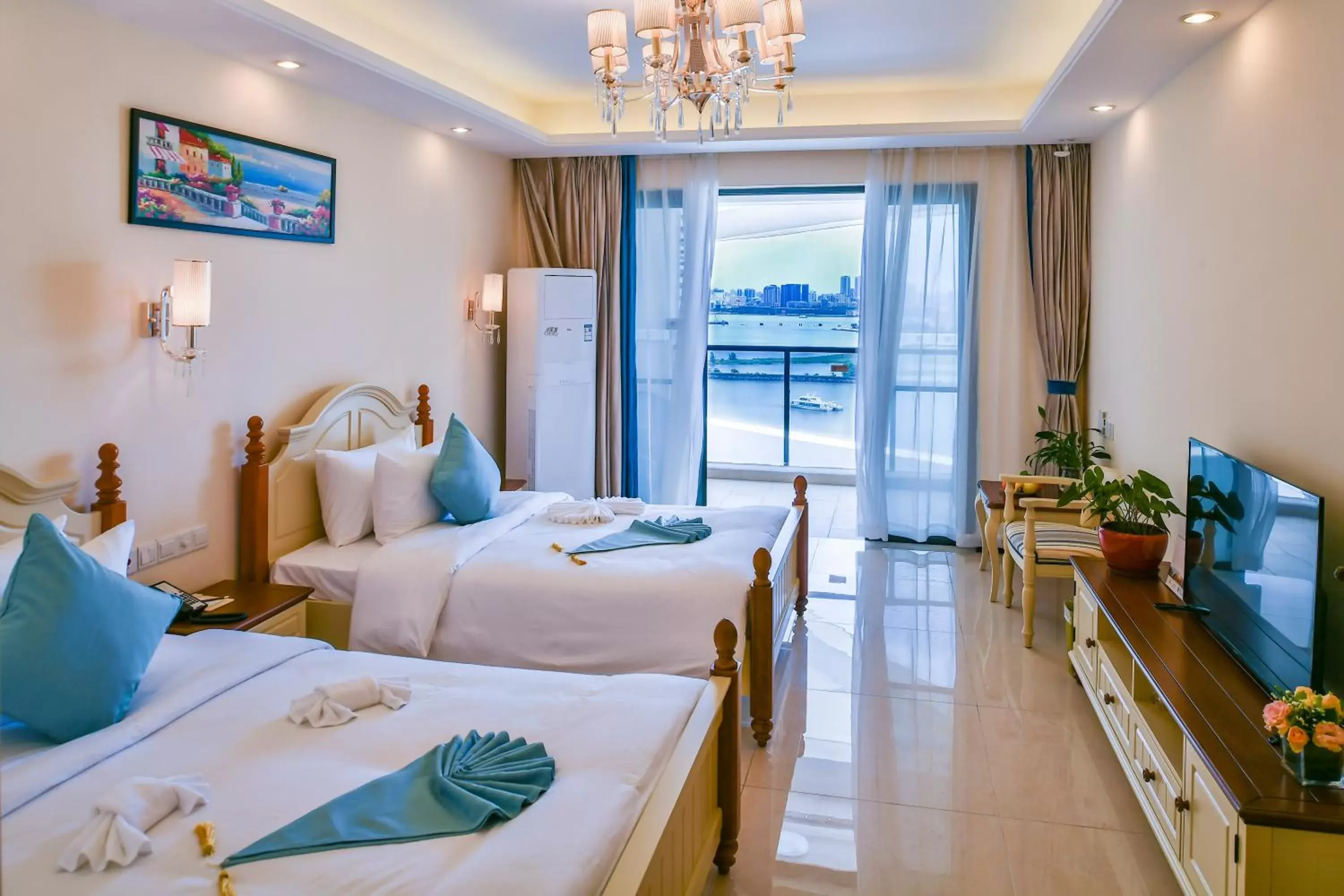 Twin Room with Sea View in Haikou Bay Hengda Yige Holiday Condo Hotel Twin Room with Sea View in Haikou Bay Hengda Yige Holiday Condo Hotel