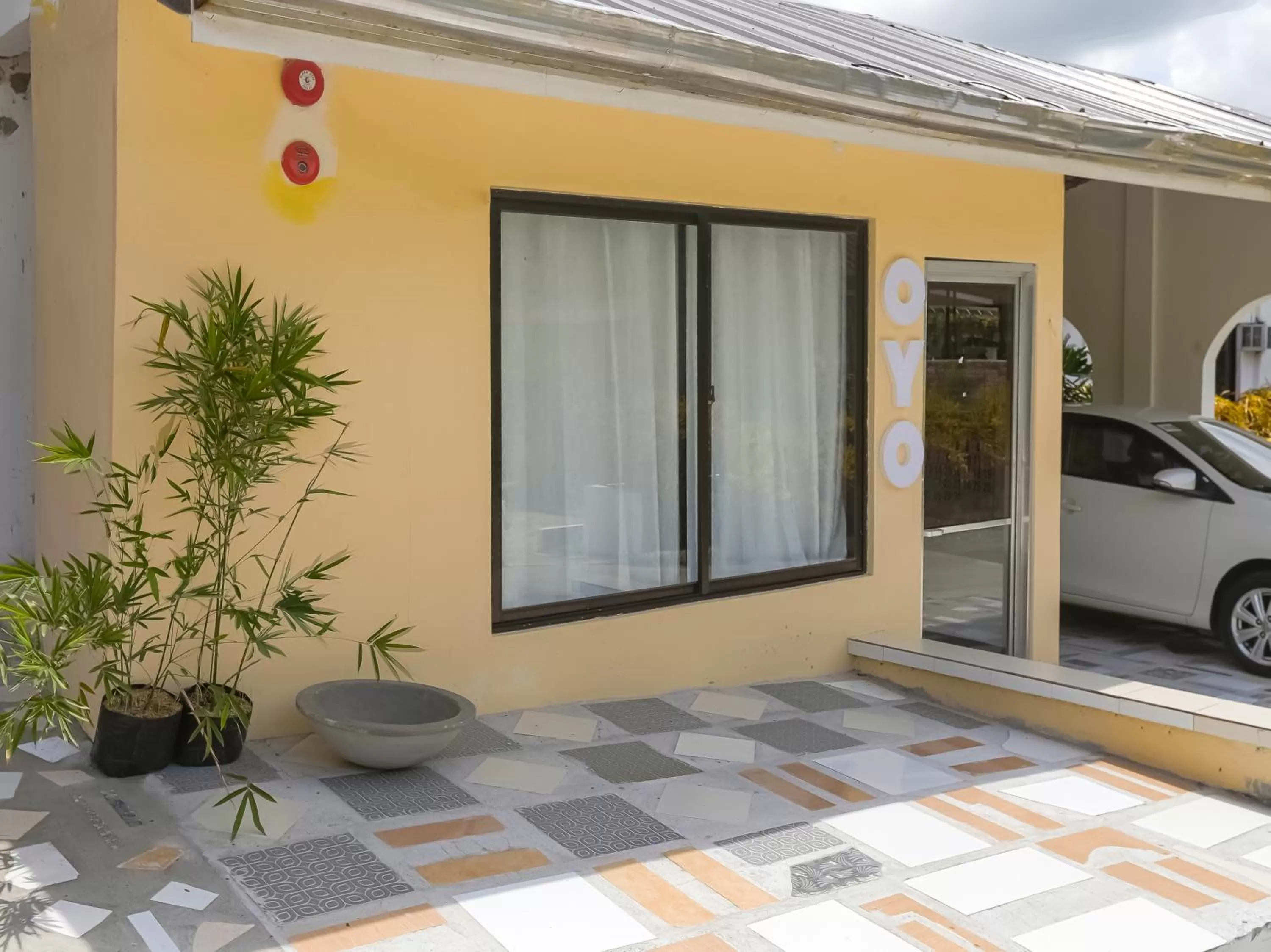 Lobby or reception in OYO 784 Laura's Garden Resort