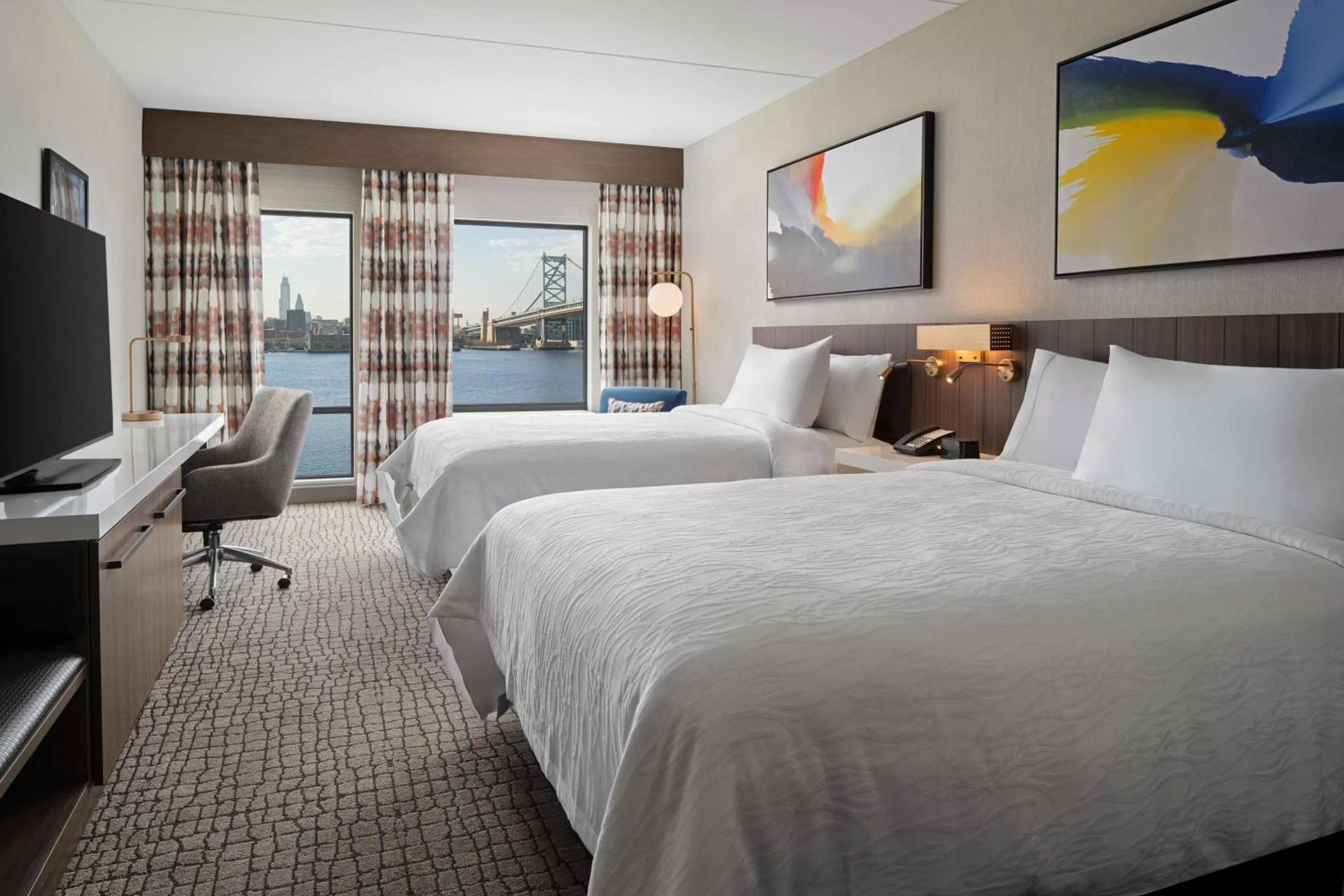 Bed in Hilton Garden Inn Camden Waterfront Philadelphia