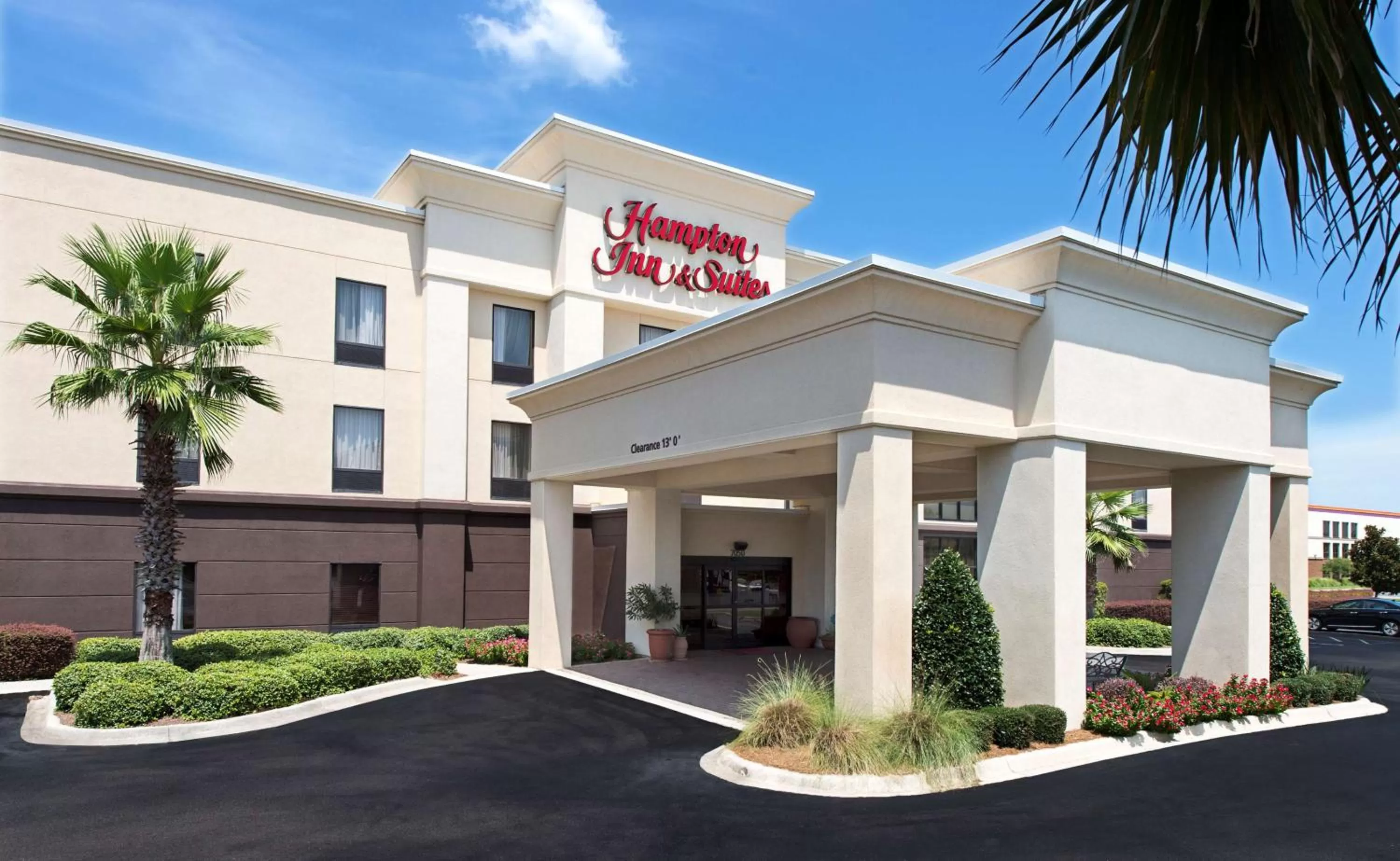 Hampton Inn & Suites Pensacola I-10 N at University Town Plaza