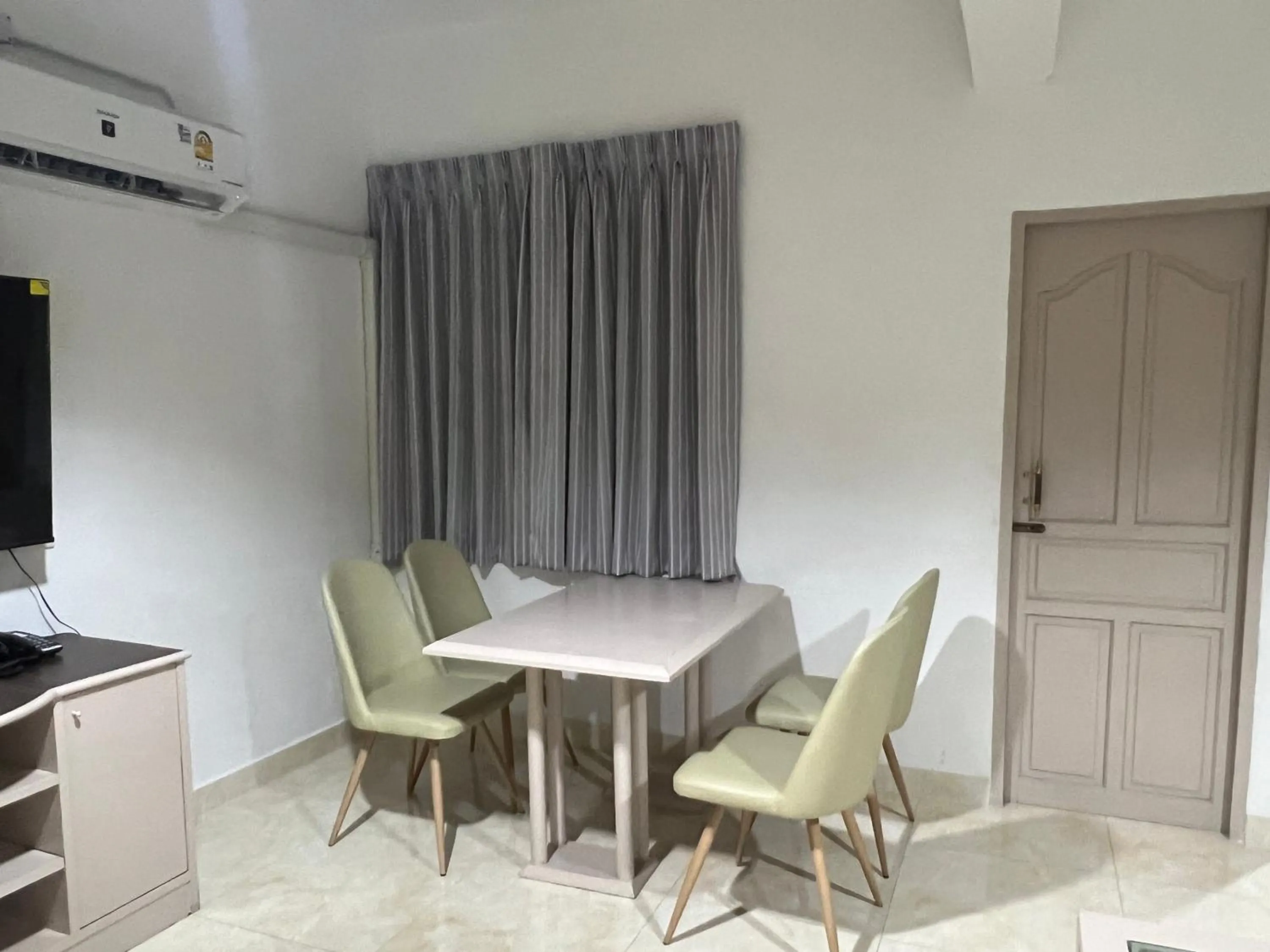 Living room in Mall Suites Hotel