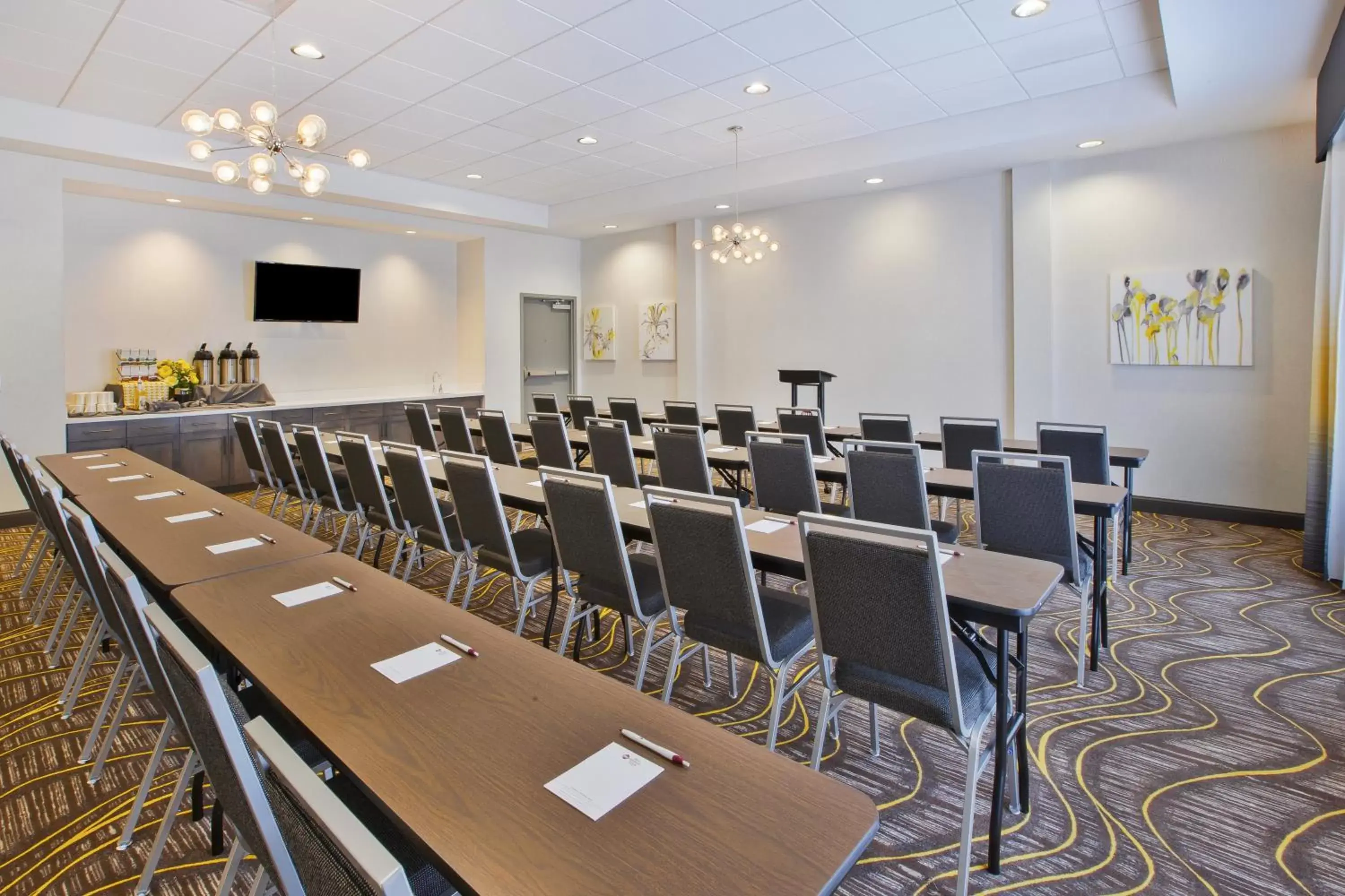 Meeting/conference room in Best Western Plus Cranberry-Pittsburgh North