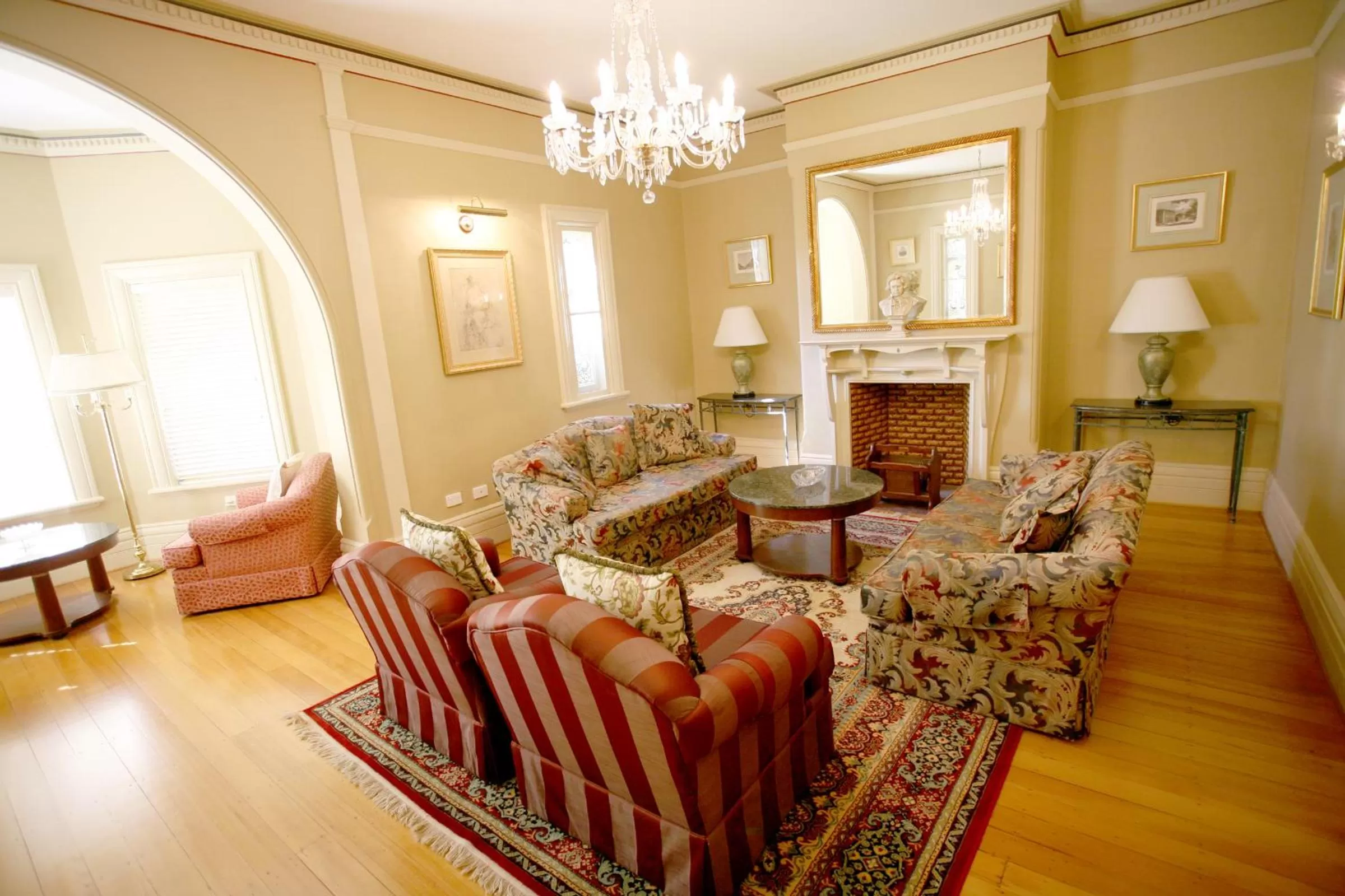 Lounge or bar in Darcy's Hotel