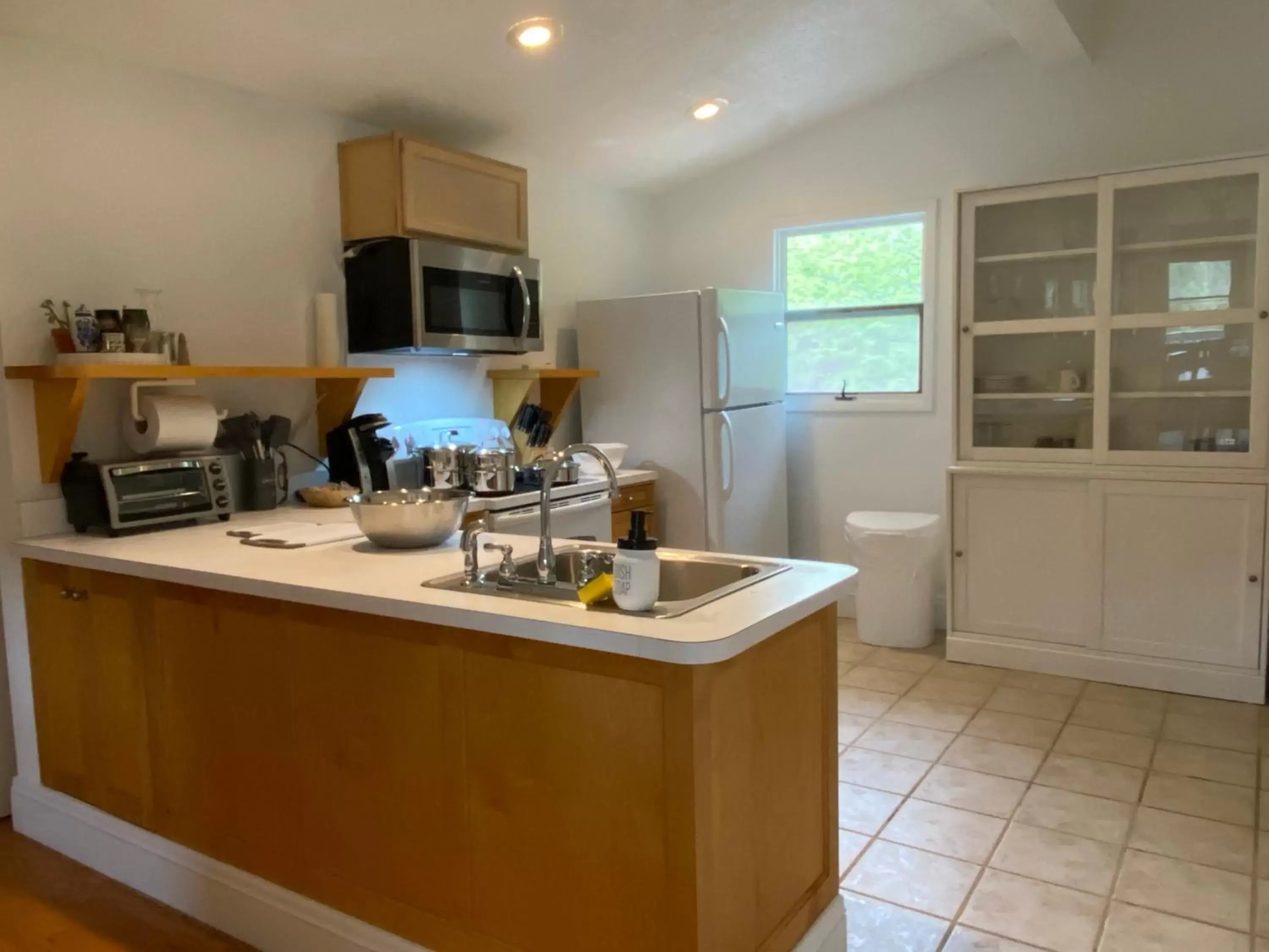 Kitchen/Kitchenette in Catskill Seasons Inn