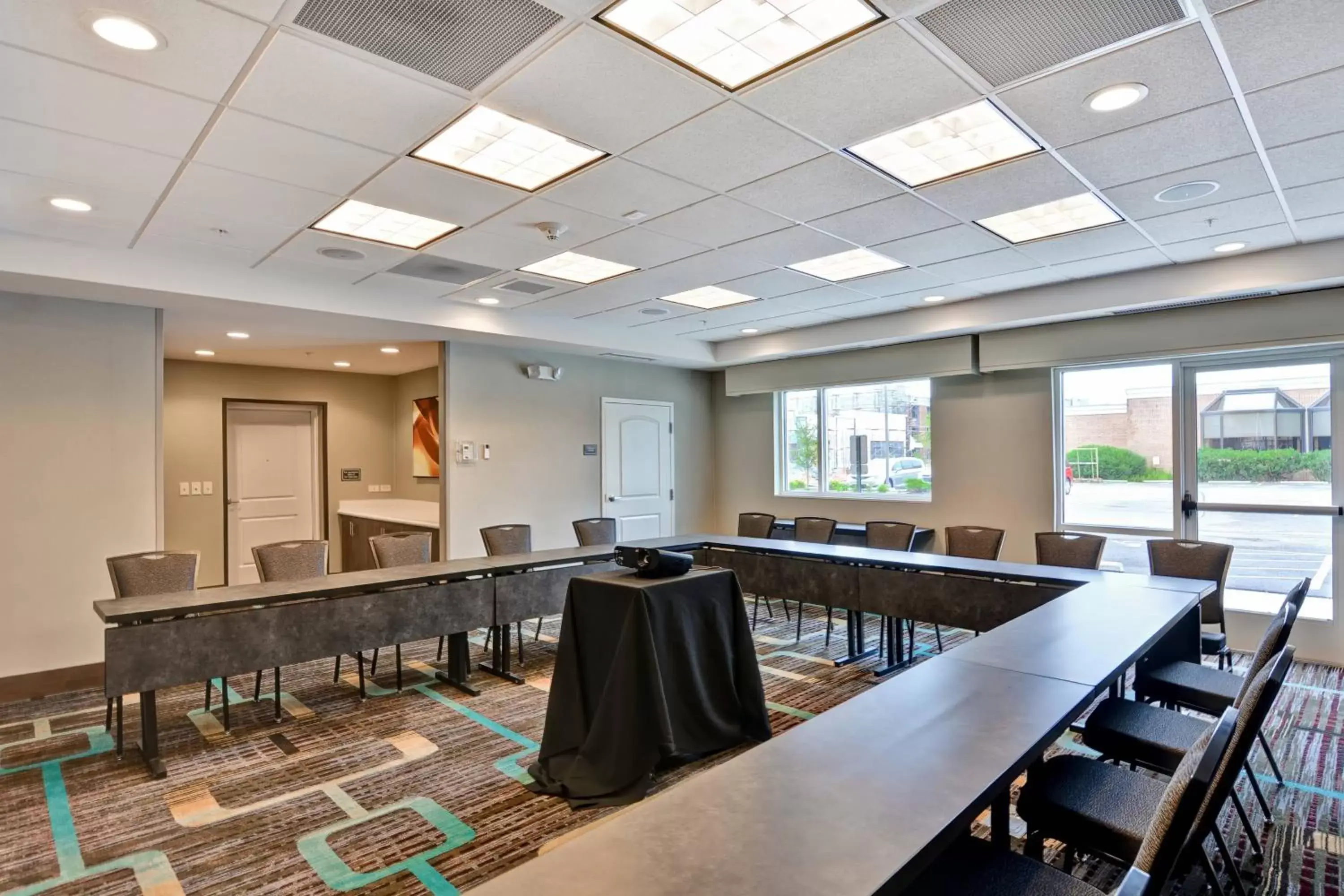 Meeting/conference room in Residence Inn by Marriott Milwaukee North/Glendale
