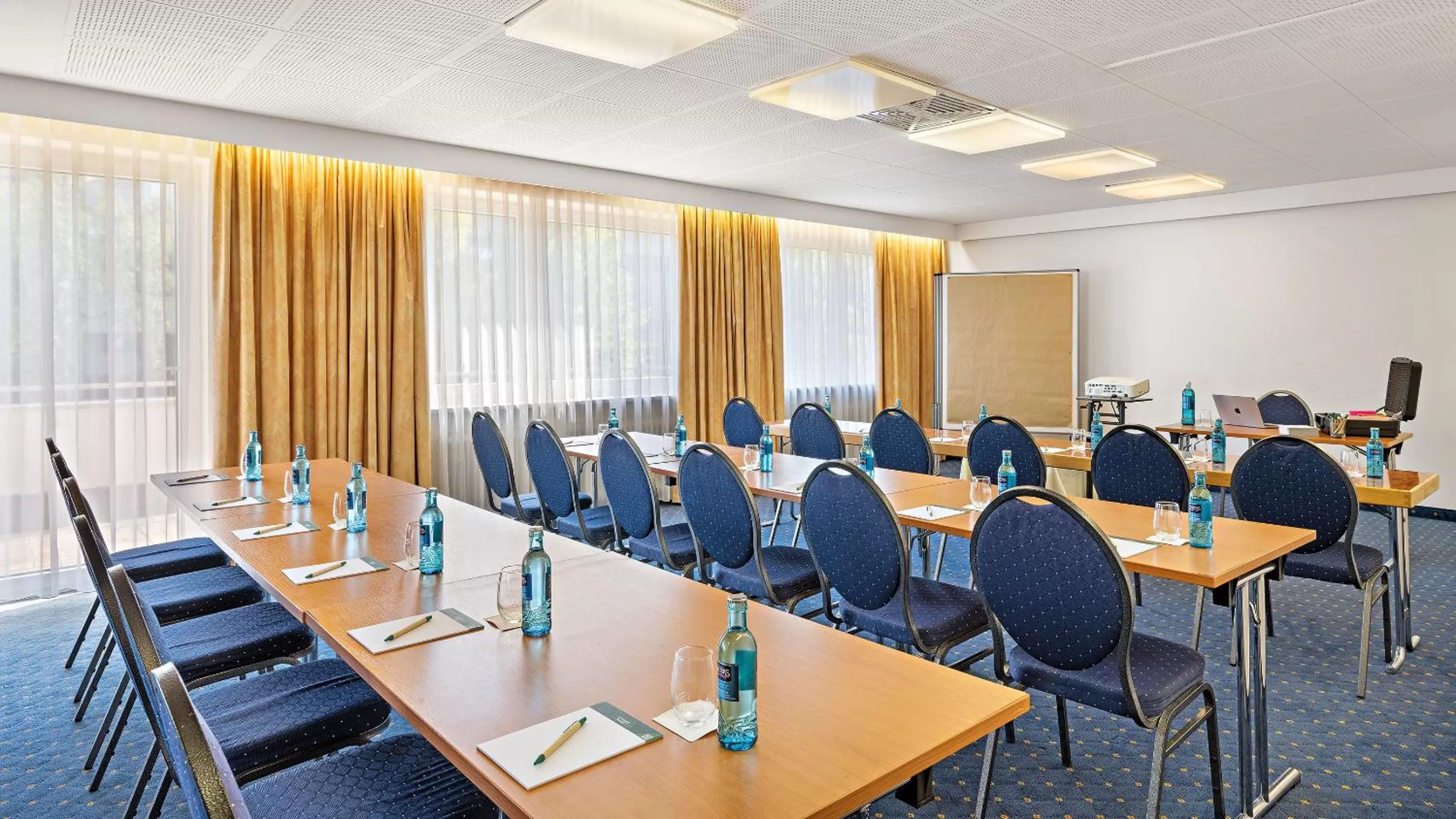 Meeting/conference room in Styles Hotel Unterföhring