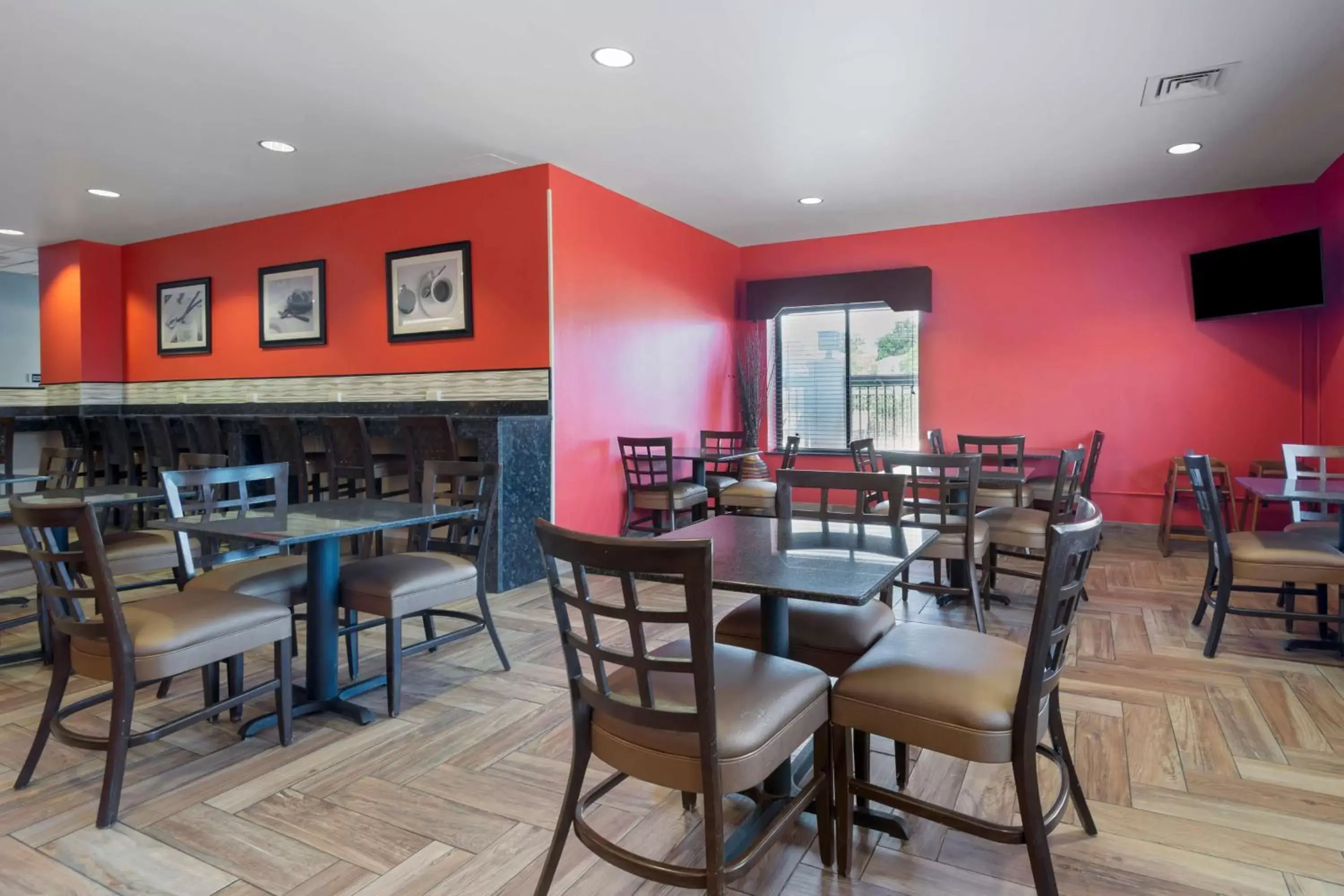 Breakfast, Restaurant/Places to Eat in Best Western Plus Suites Greenville