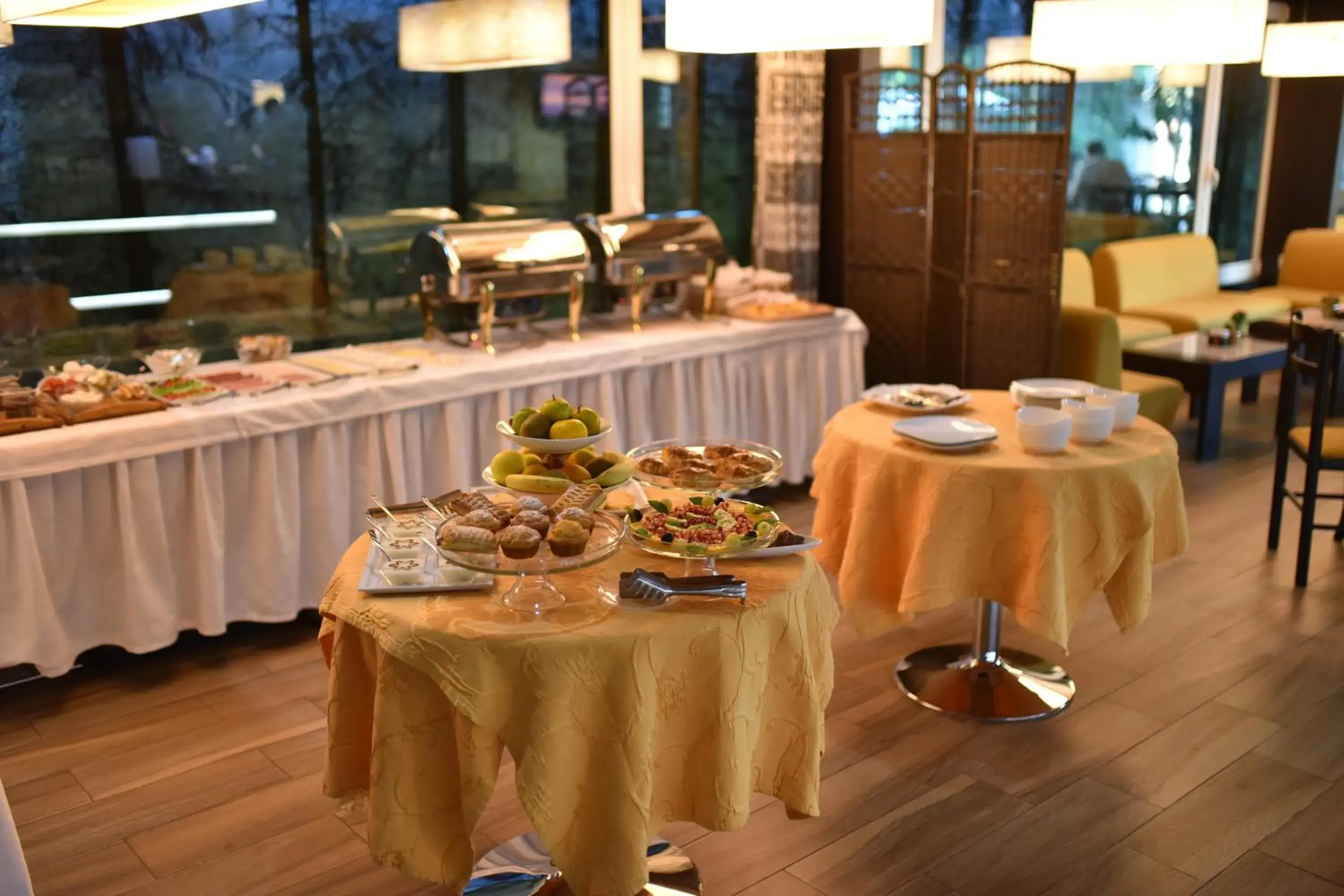 Breakfast in Hotel Sokrat