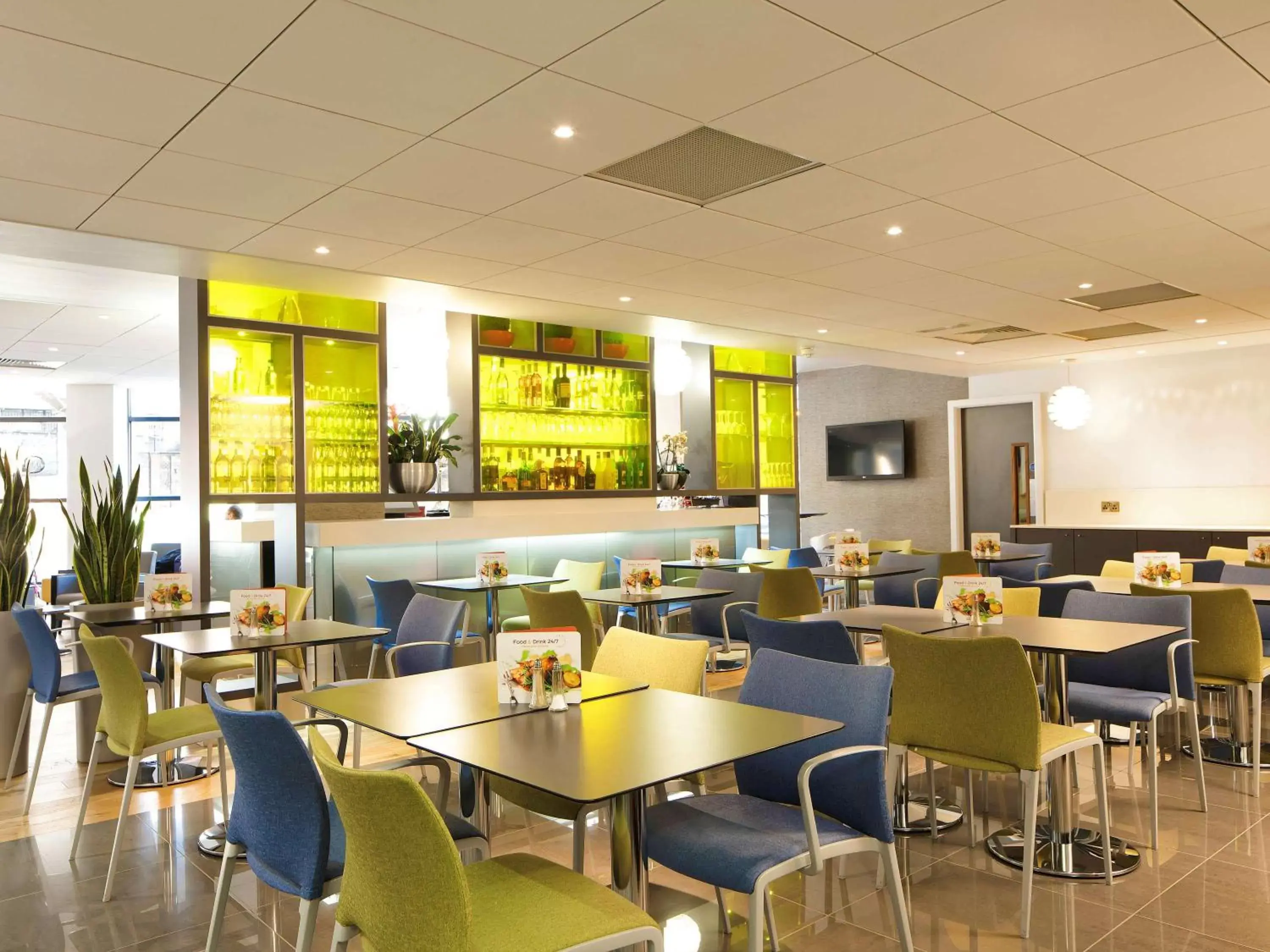 Restaurant/Places to Eat in ibis Manchester Centre Princess Street