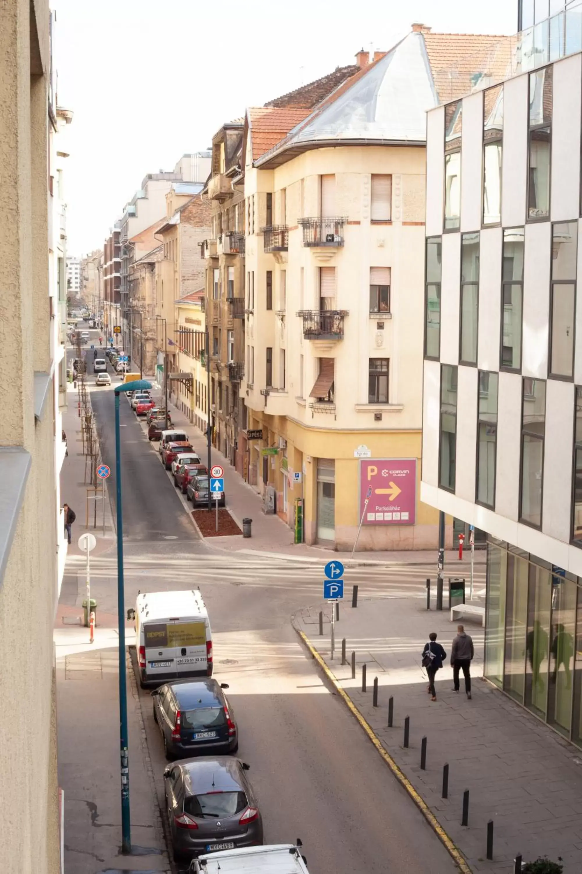 Quiet street view, City View in Prater Residence