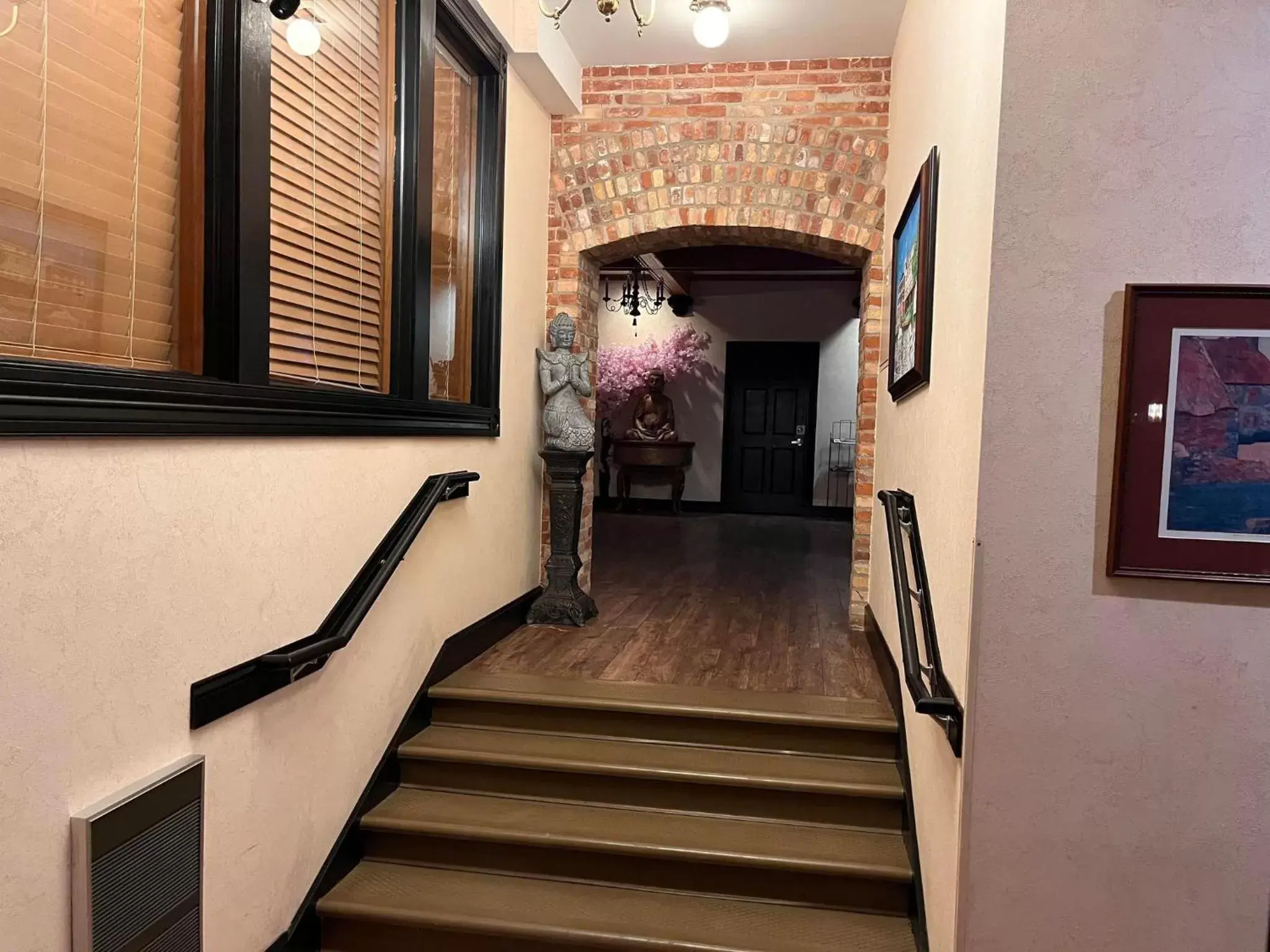 Facade/entrance in Nuk's Executive Suites Facade/entrance in Nuk's Executive Suites