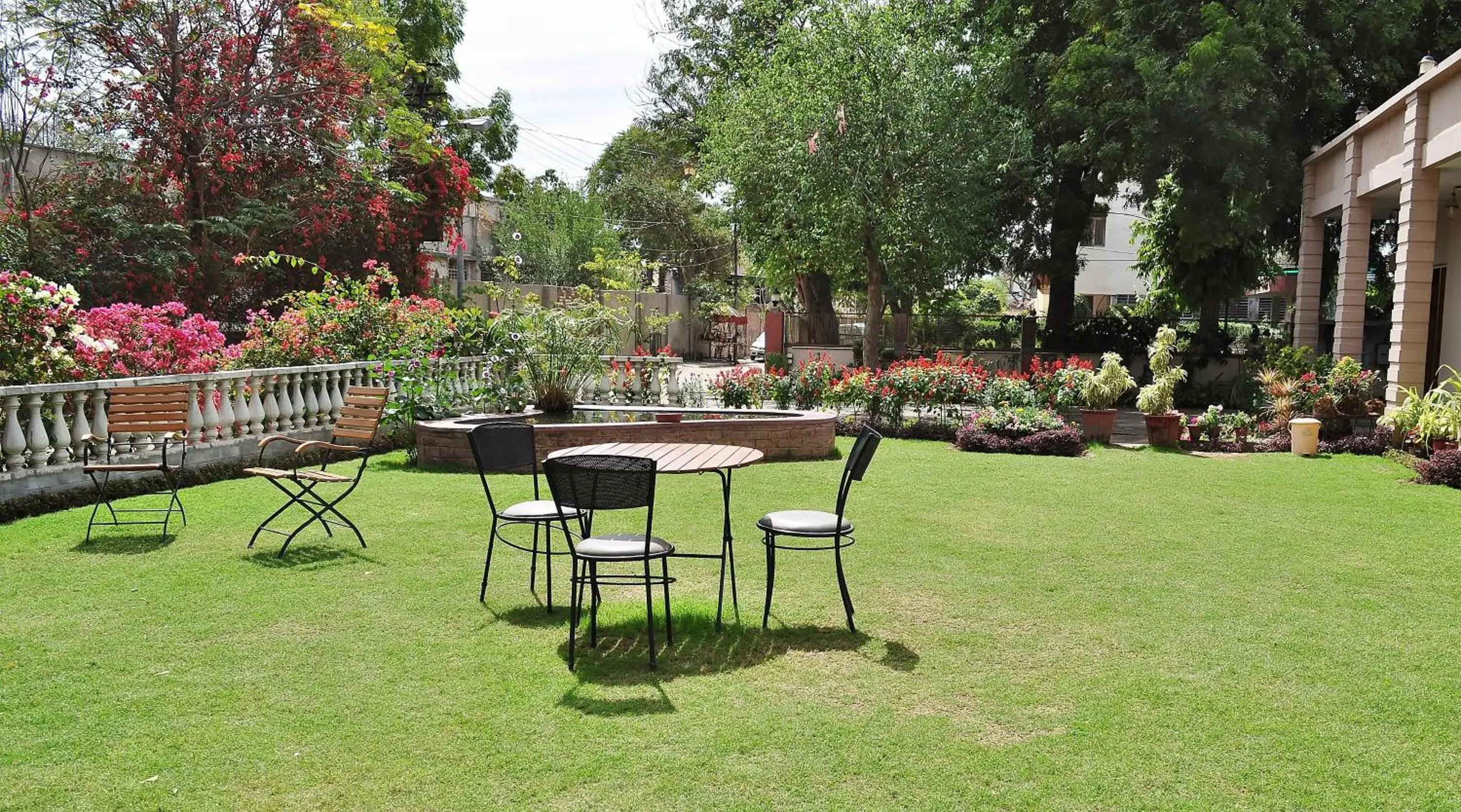 Garden in Jai Niwas Garden Hotel