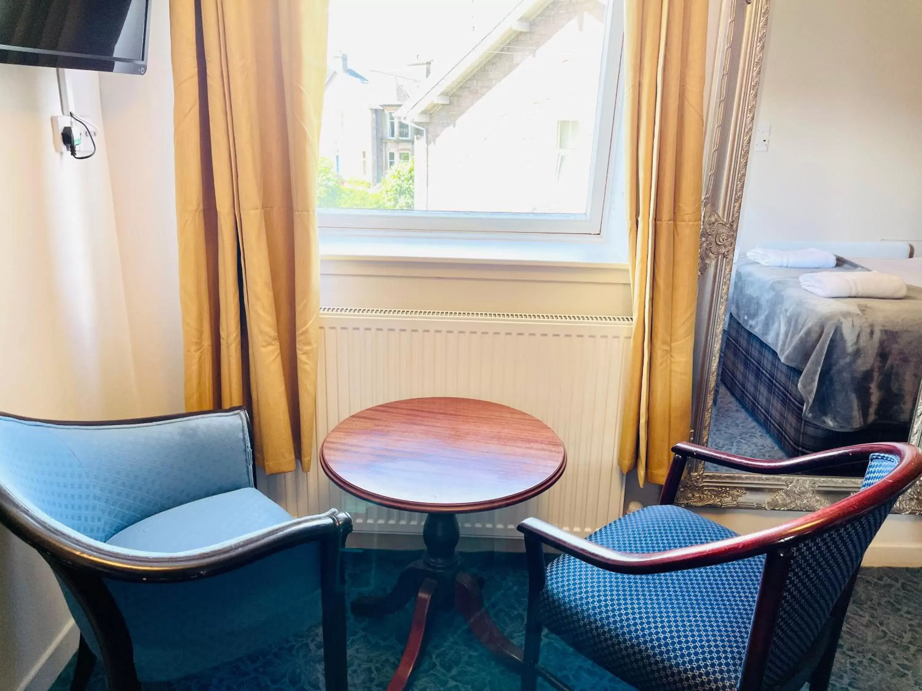 Seating Area in The Lovat Hotel