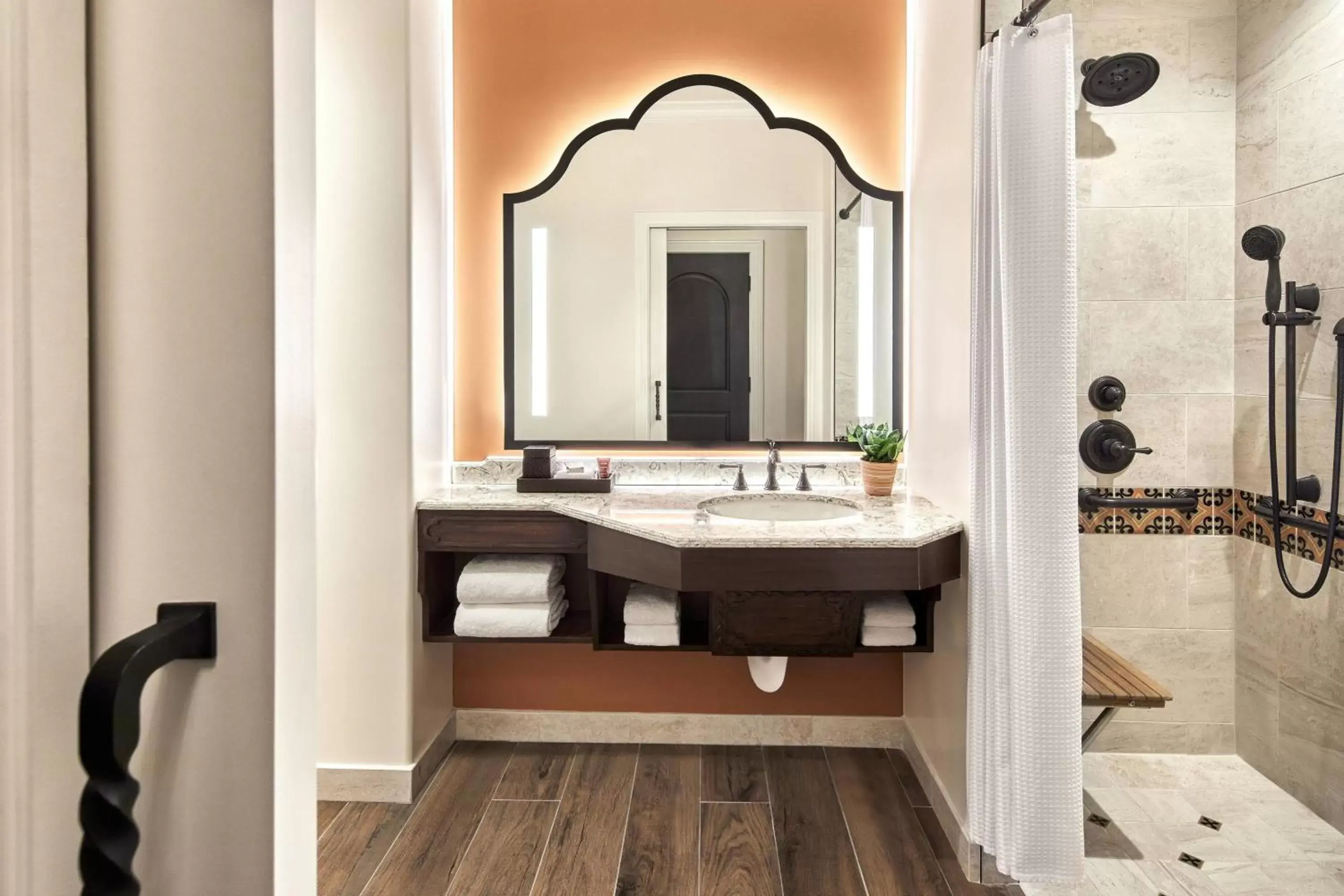 Bathroom in Inn at the Mission San Juan Capistrano, Autograph Collection