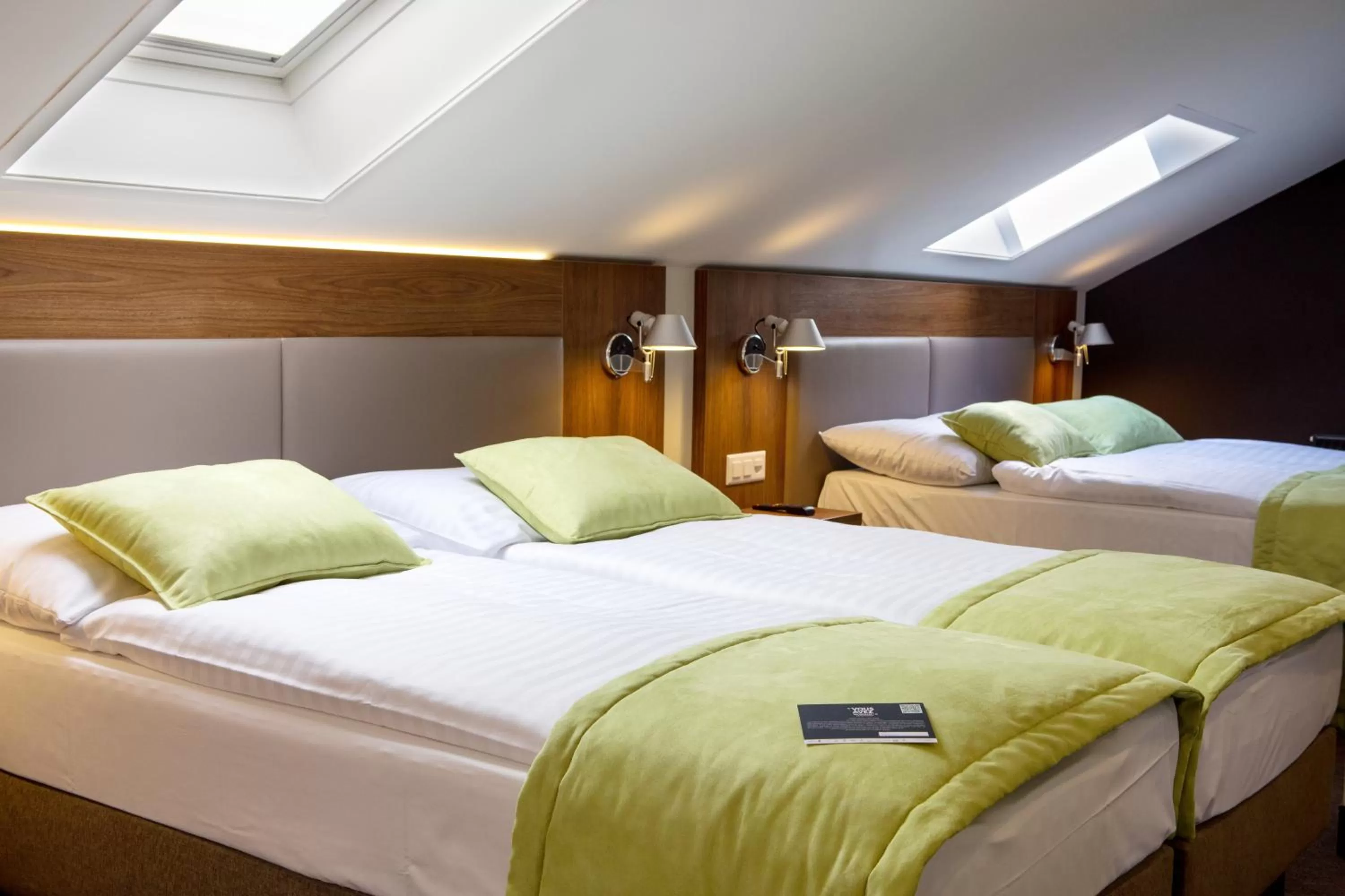 Photo of the whole room, Bed in Campanile Martigny