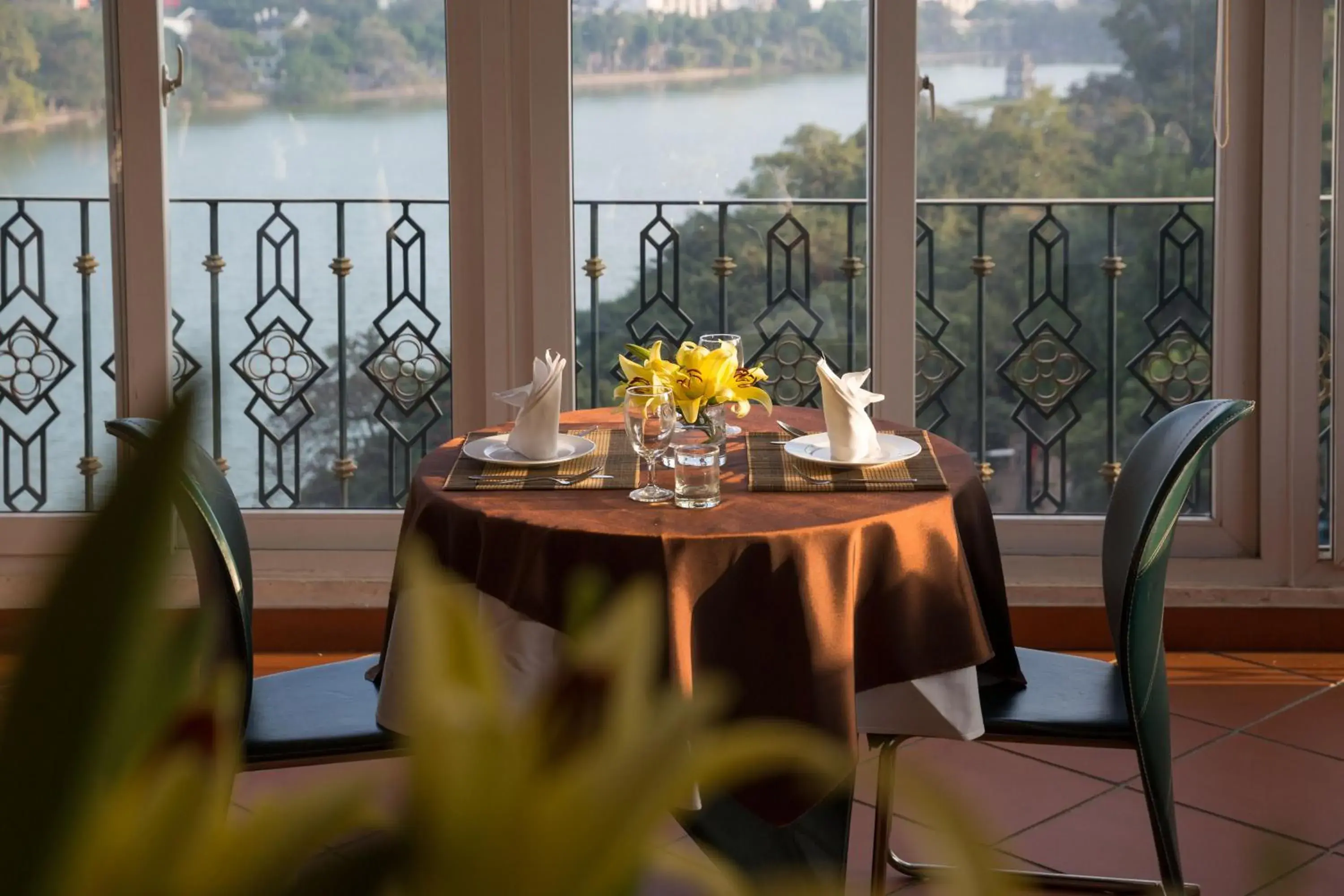 Lake view, Restaurant/Places to Eat in Lakeside Palace Hotel