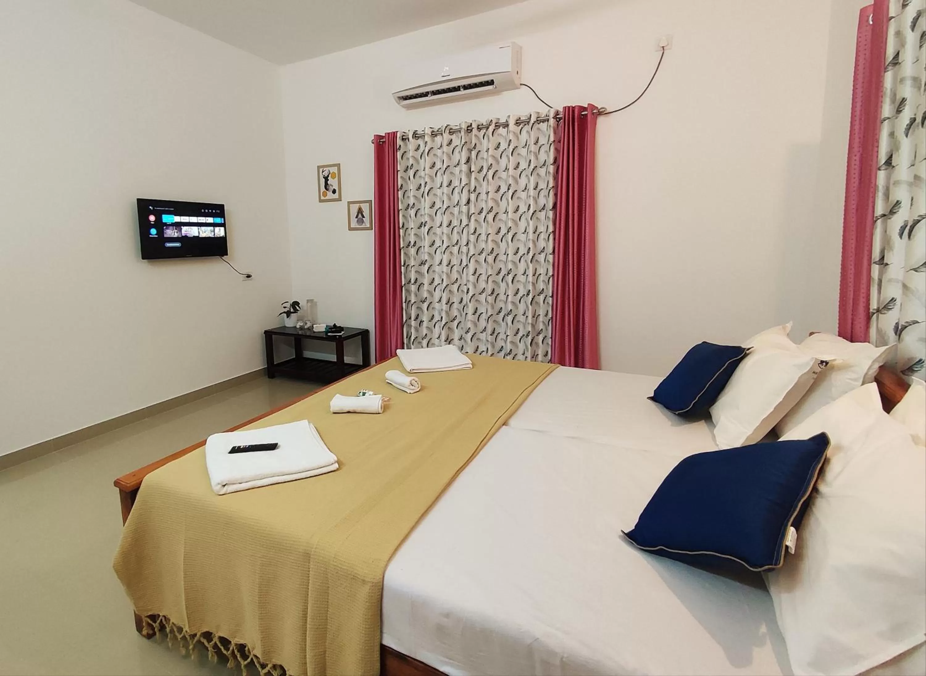 Bed in Happy Buddha S4