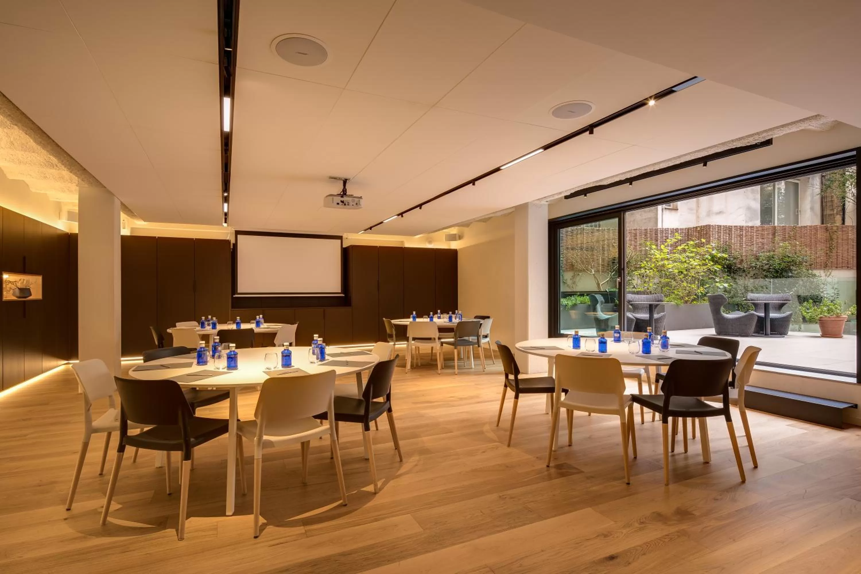 Area and facilities in Ohla Eixample