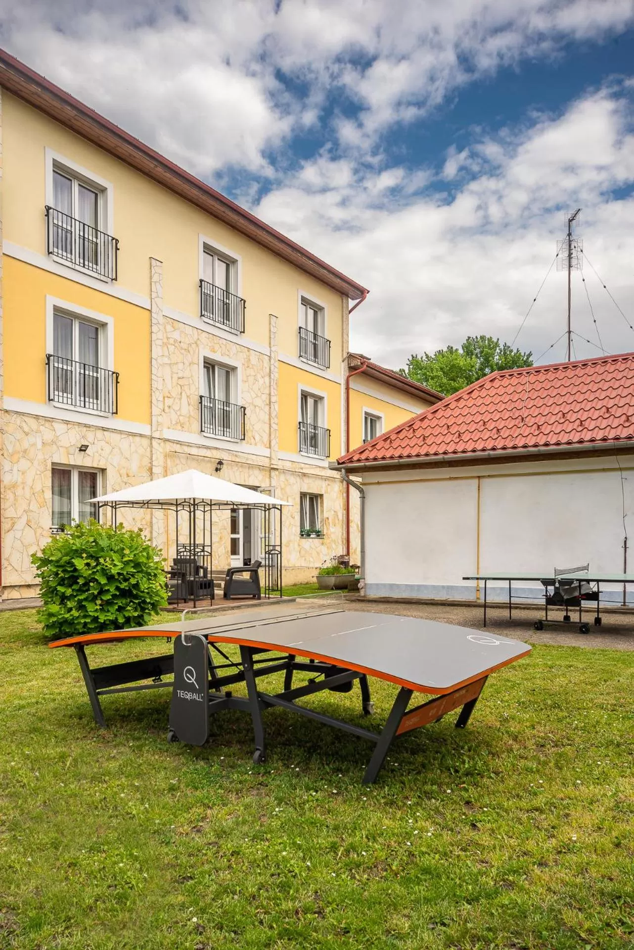 Spring in Nefelejcs Hotel