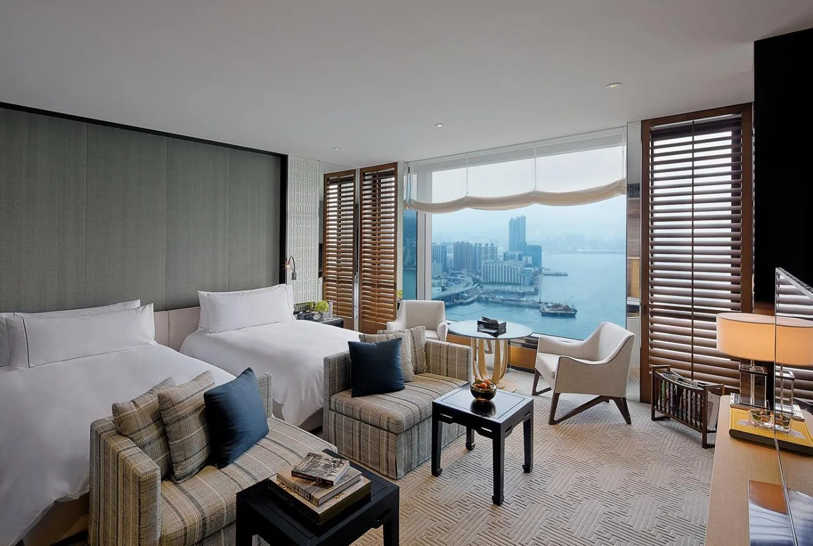 Bed in Rosewood Hong Kong