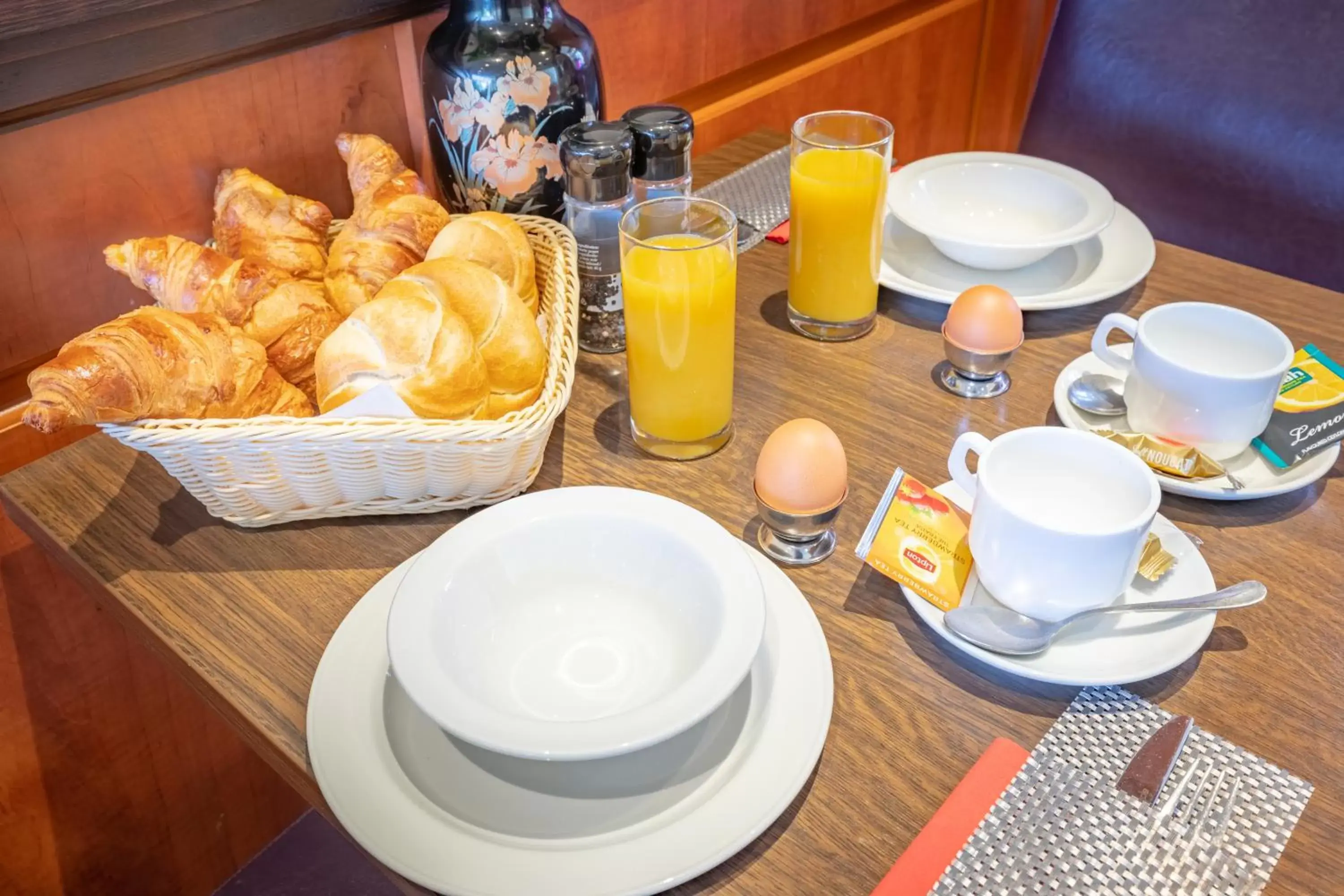 Food and drinks, Breakfast in Hotel Milano
